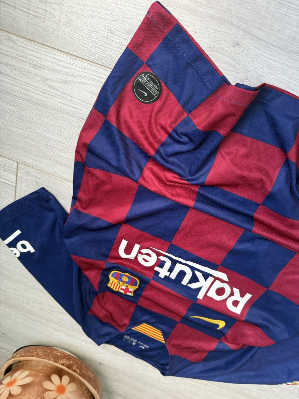 Hypebeast Soccer jersey Barcelona nike messi 10 shirt Size US M / EU 48-50 / 2 - 3 Thumbnail