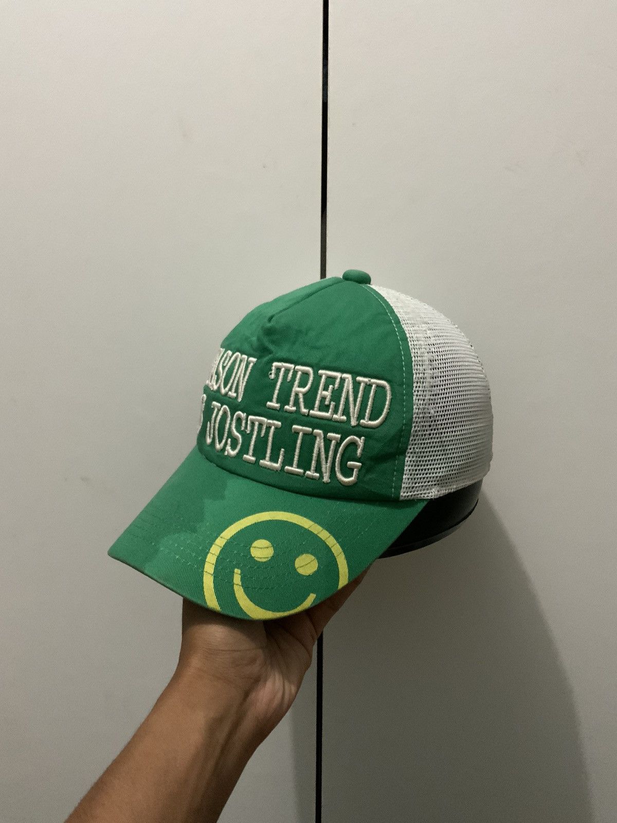 Japanese Brand Season Trend Is Jostling Smiley Truker Hat Cap Size ONE SIZE - 2 Thumbnail