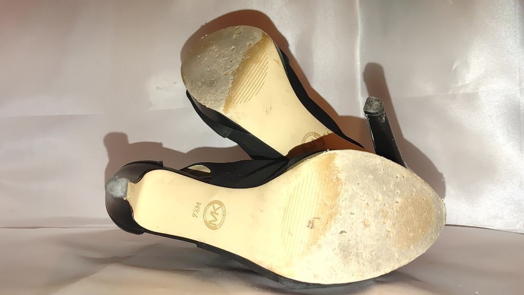 Michael Kors Michael Kors Isabella Suede Ankle Boots Size 7.5M Size US 7.5 / IT 37.5 - 8 Thumbnail