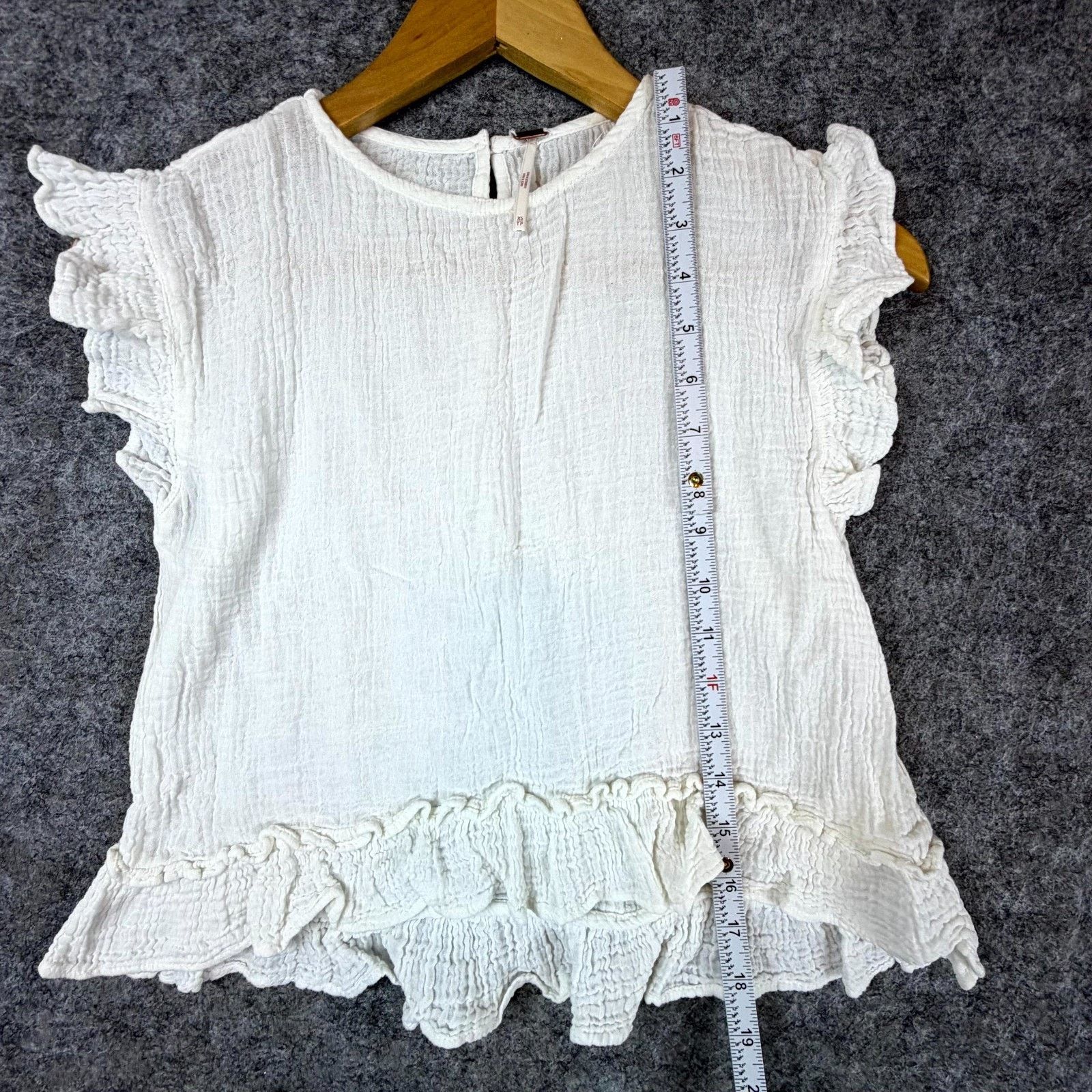 Free People Free People Top Women XS White Ruffle Soft Girl Picnic Size XS / US 0-2 / IT 36-38 - 4 Thumbnail