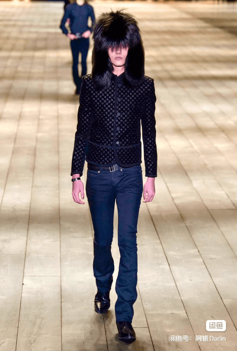 Saint Laurent Paris Saint Laurent Paris 18 FW runway black velvet embroidered c Size US M / EU 48-50 / 2 - 6 Thumbnail
