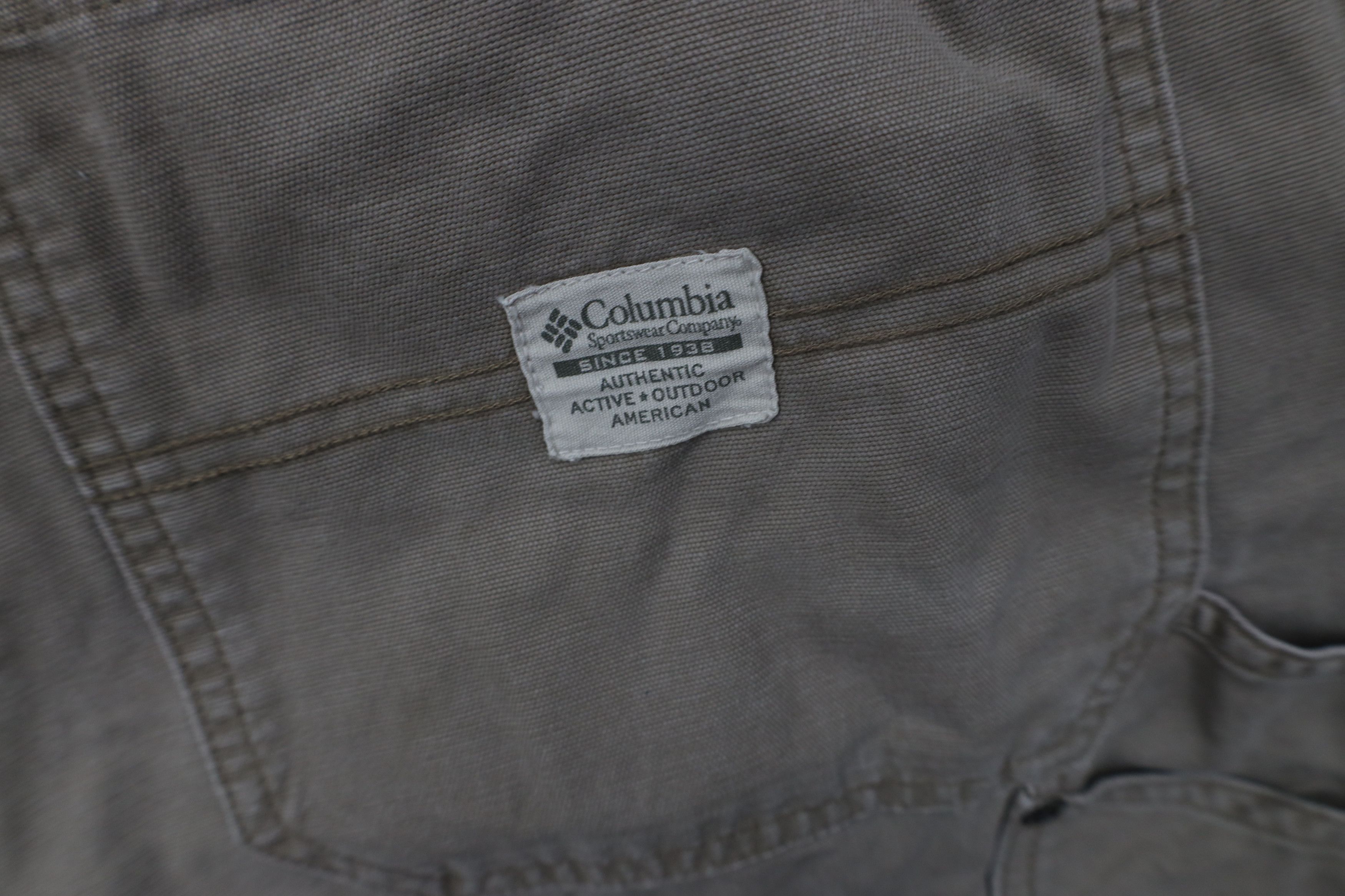 Columbia Vintage Y2K Columbia Above Knee Dungaree Shorts Beige Cotton Size US 38 / EU 54 - 12 Thumbnail