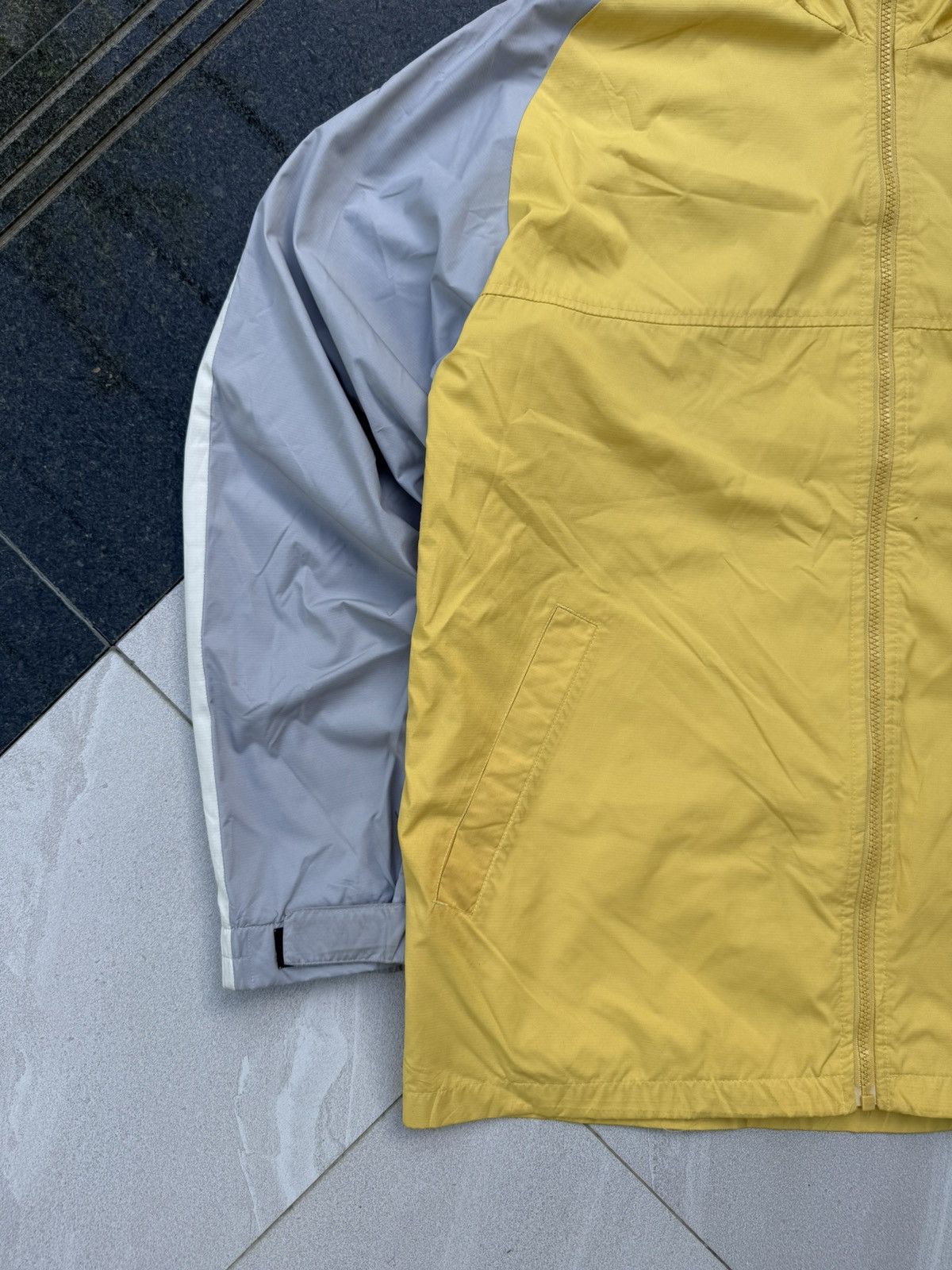 Nike 90’s NIKE RARE SWOOSH Y2K RETRO LOGO ZIP WINDBREAKER JACKET Size US M / EU 48-50 / 2 - 3 Thumbnail