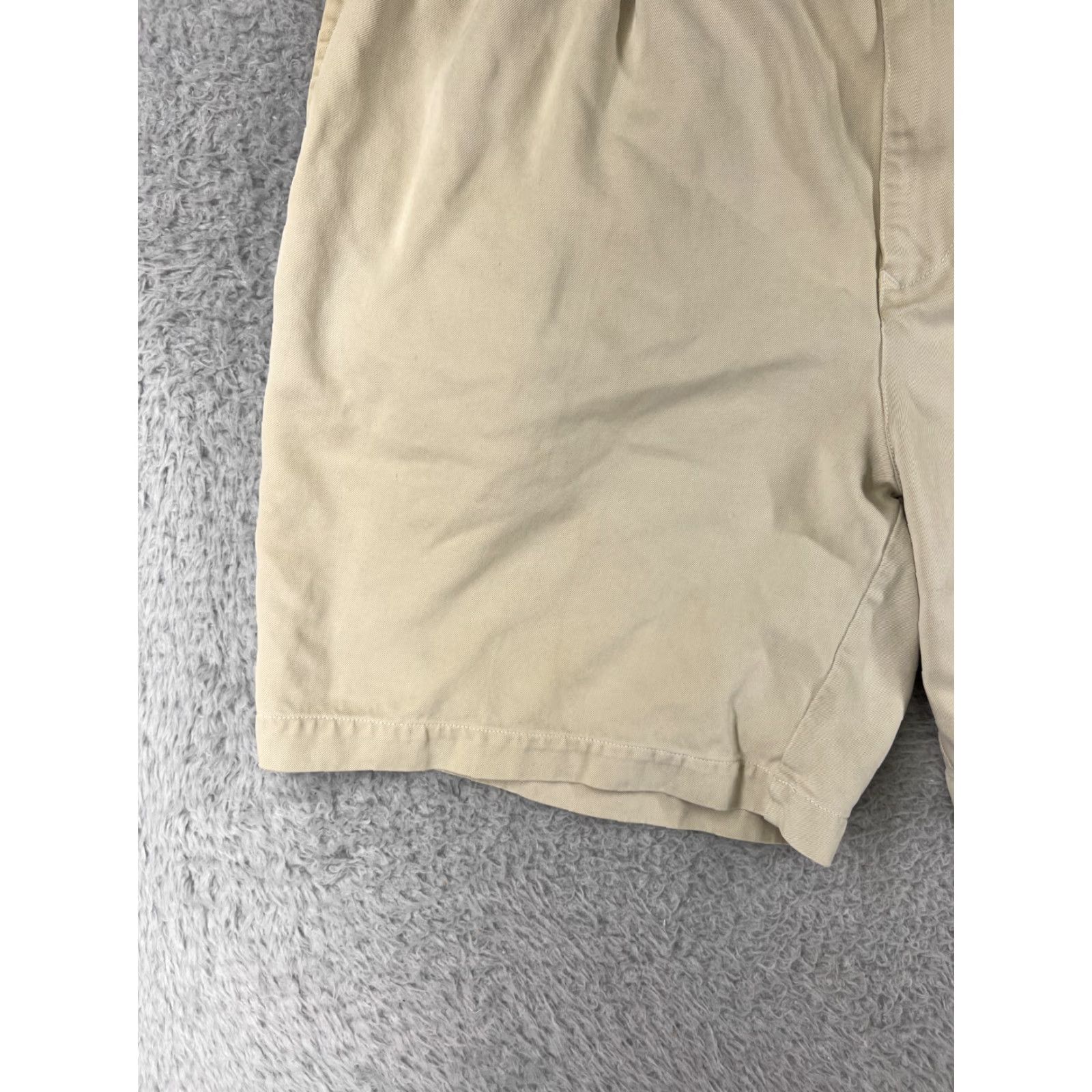 Tommy Bahama Tommy Bahama Shorts Mens 36 Beige Silk Pleated Front Bermuda 100% Silk Quick Dry Pockets Beach Aloha Mens Size US 36 / EU 52 - 6 Thumbnail