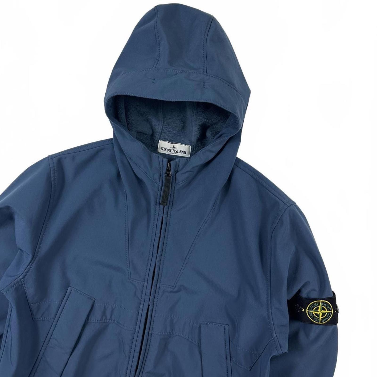 Stone Island Stone Island Soft Shell R Hooded Jacket Blue Medium Size US S / EU 44-46 / 1 - 3 Thumbnail