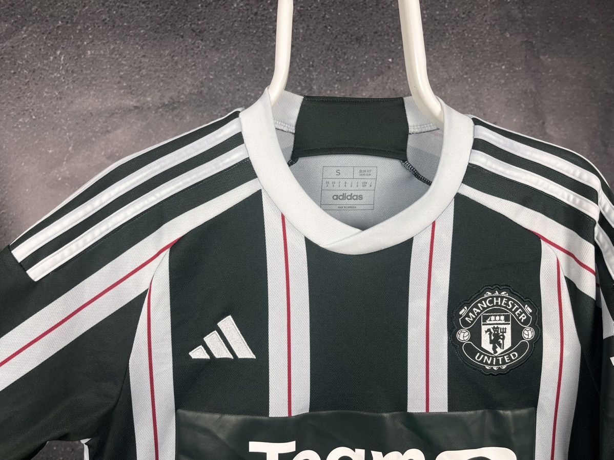 Other Manchester United 2023 2024 away adidas soccer jersey Size US S / EU 44-46 / 1 - 5 Thumbnail