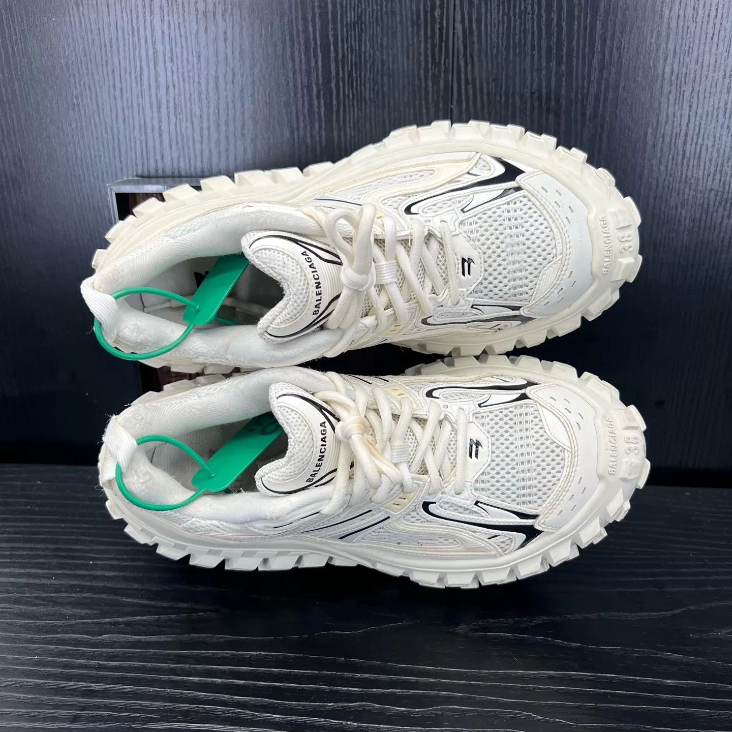 Balenciaga Balenciaga Triple S Women's White Black 38 Size US 8 / IT 38 - 7 Thumbnail