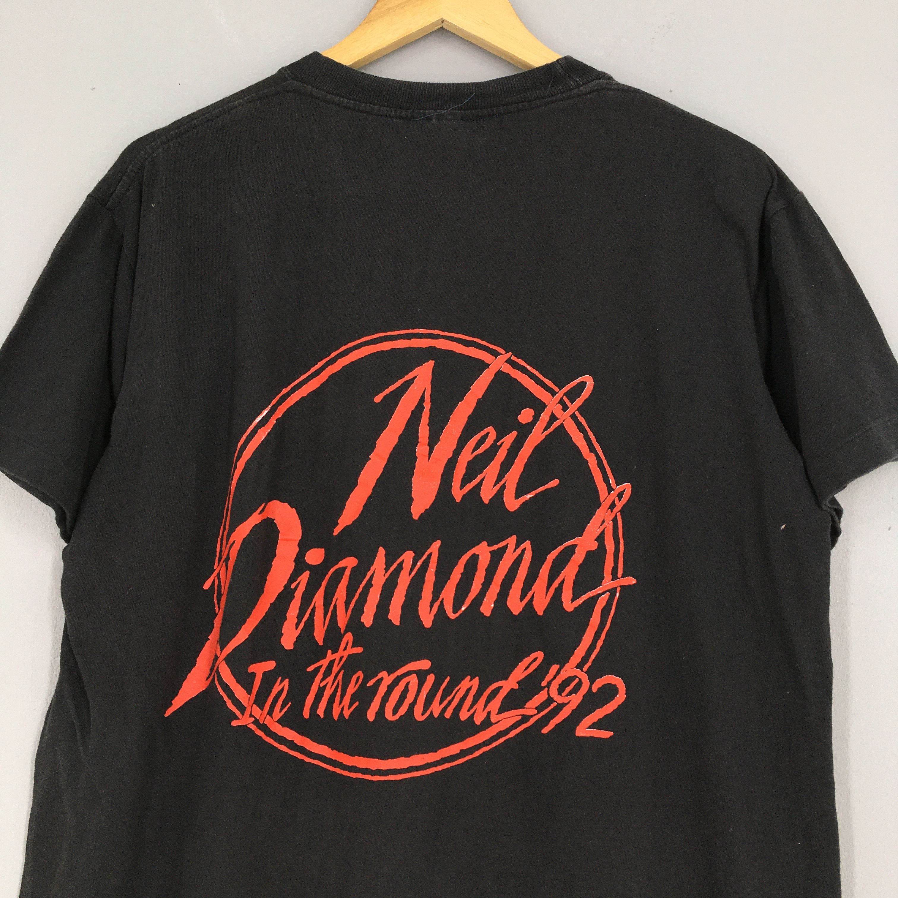Band Tees × Vintage Vintage Neil Diamond Classics Rock Black Tshirt Large Size US L / EU 52-54 / 3 - 9 Thumbnail