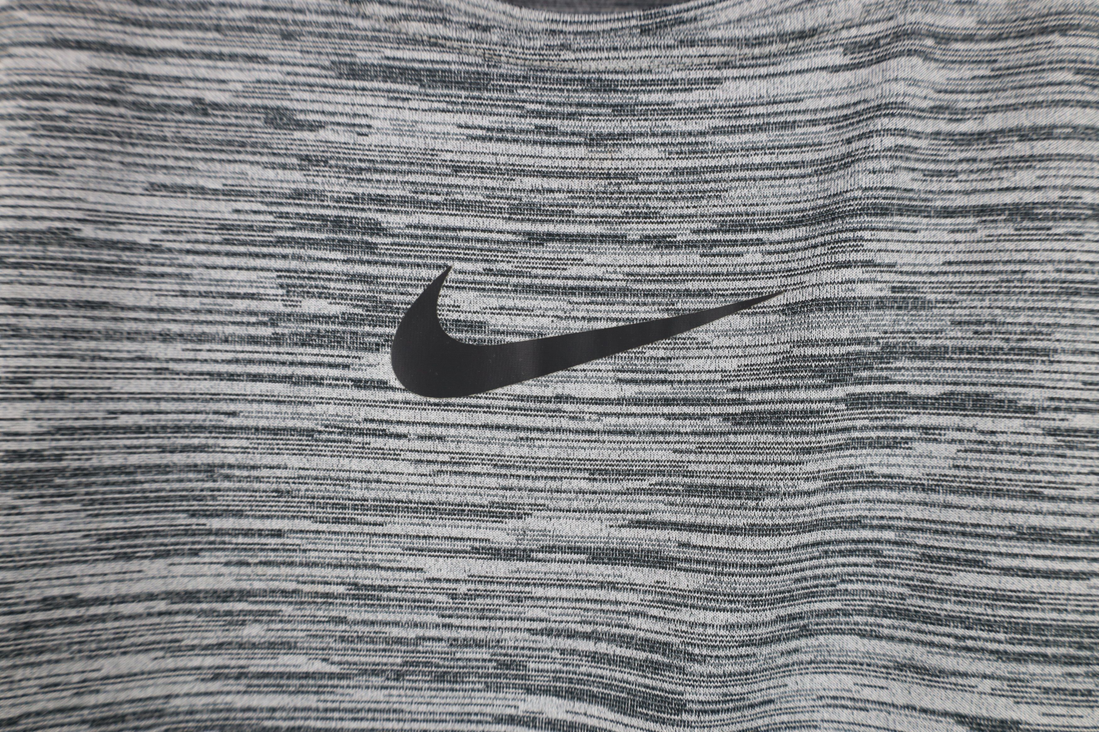 Nike Nike Pro Center Swoosh Compression Training Gym T-Shirt Size US L / EU 52-54 / 3 - 5 Thumbnail
