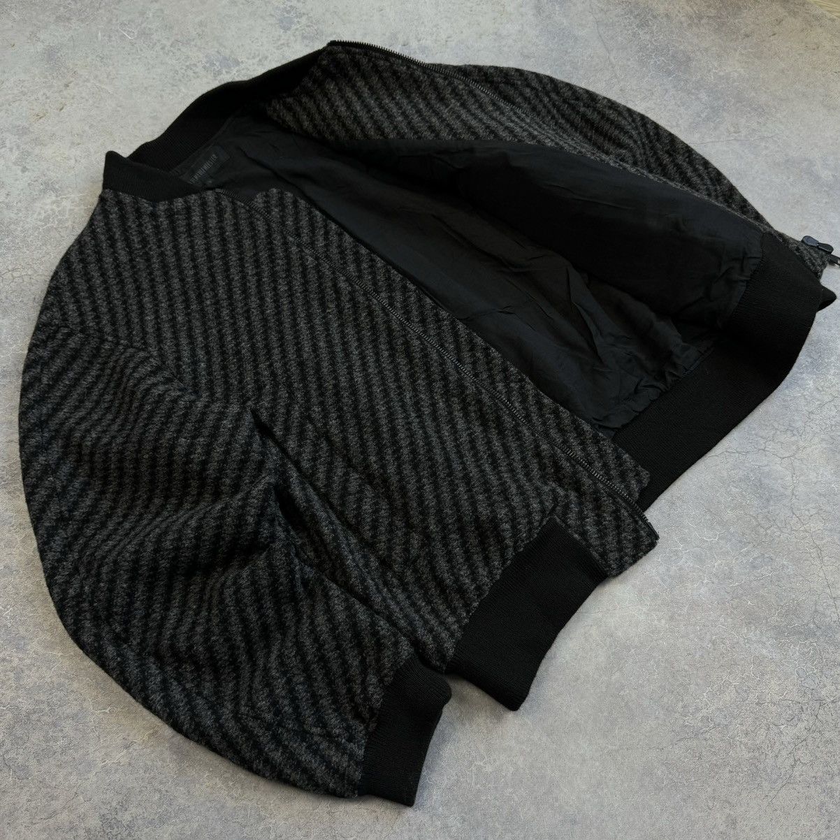 Ann Demeulemeester ANN DEMEULEMEESTER SAMPLE BETTOCA WOOL BOMBER JACKET Size US S / EU 44-46 / 1 - 4 Thumbnail