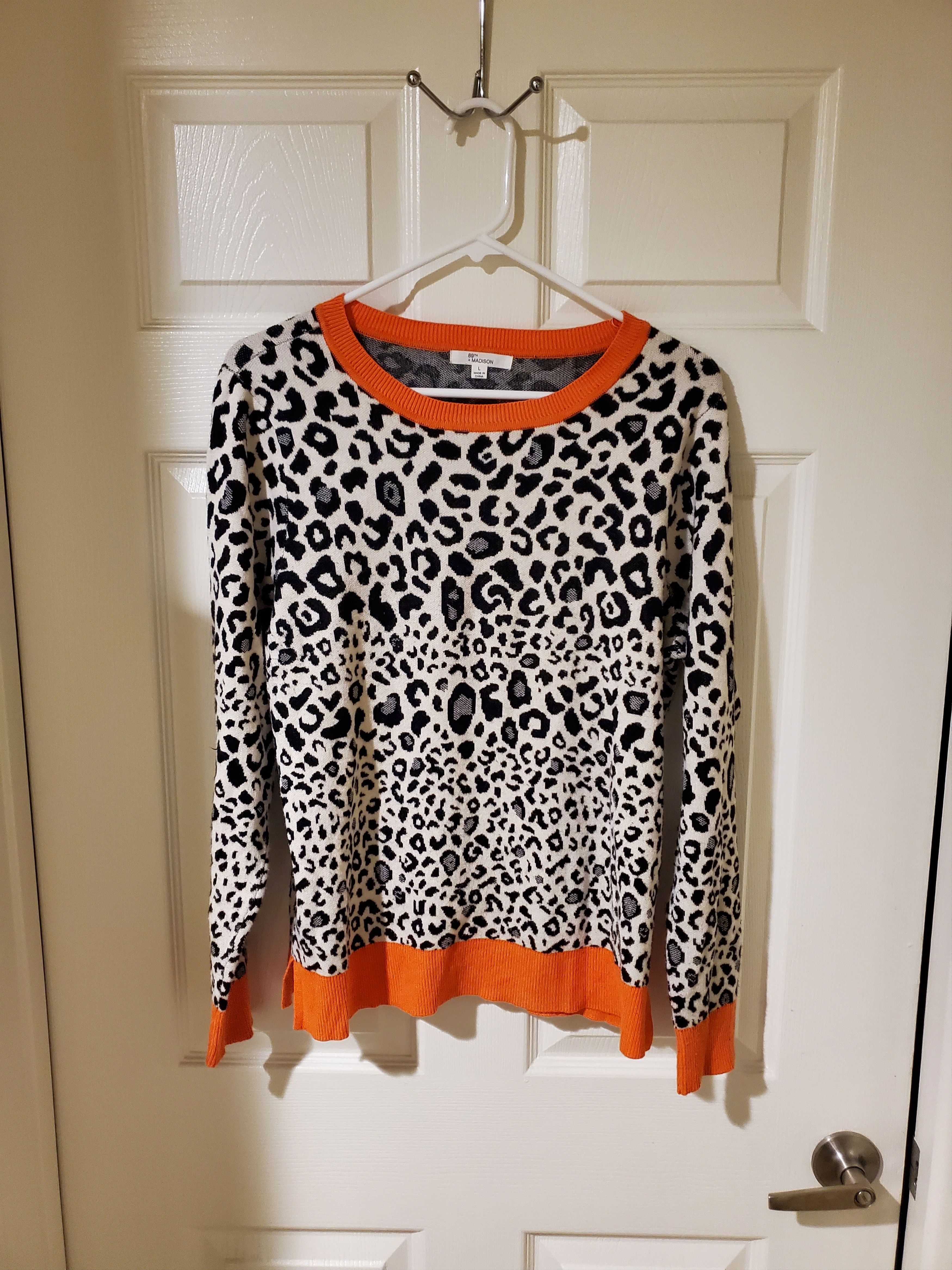 Other 89th & Madison Animal Print Sweater (size L) Size L / US 10 / IT 46 - 1 Thumbnail