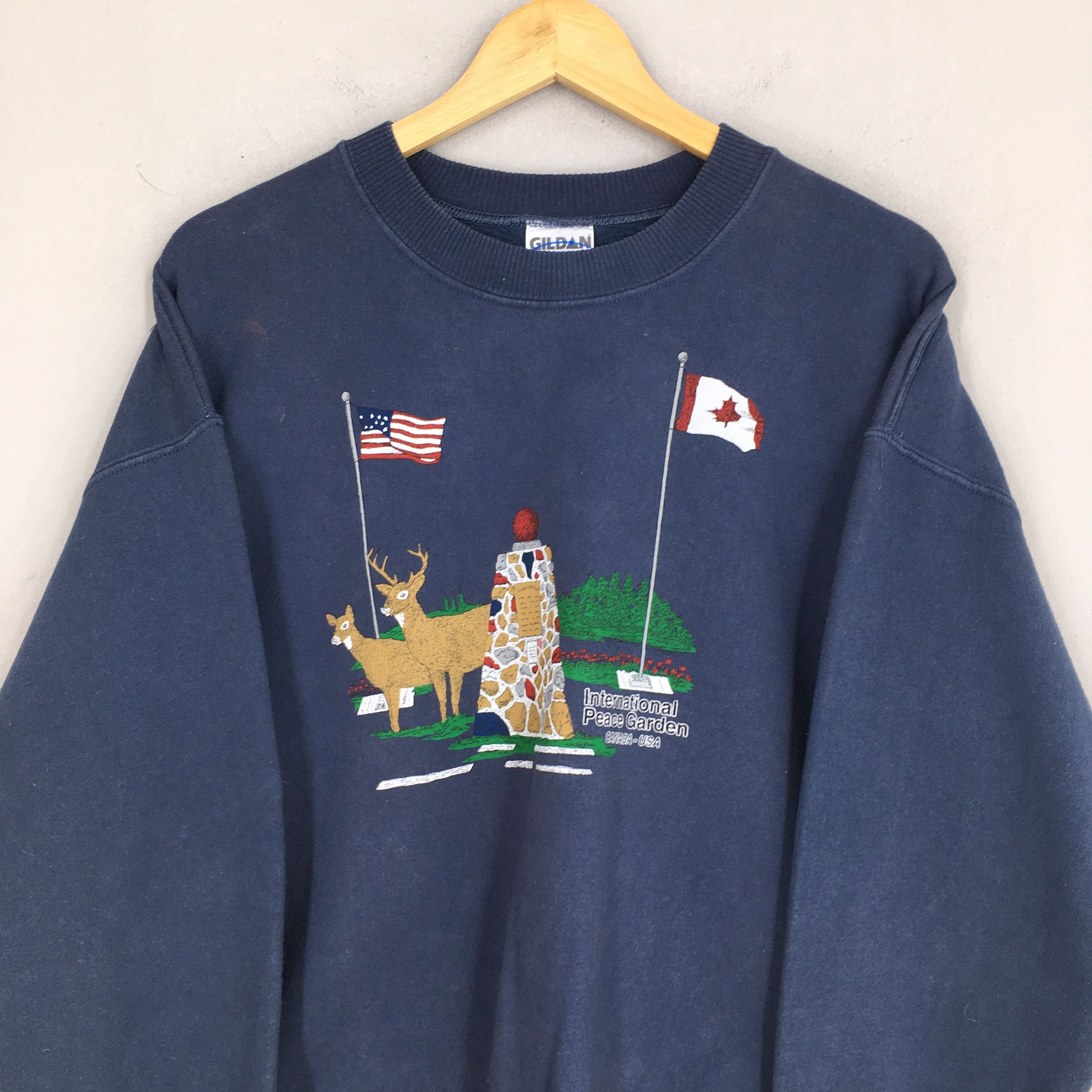 Gildan Vintage 90s Canada Usa Border Blue Sweatshirt Large Size US L / EU 52-54 / 3 - 2 Thumbnail
