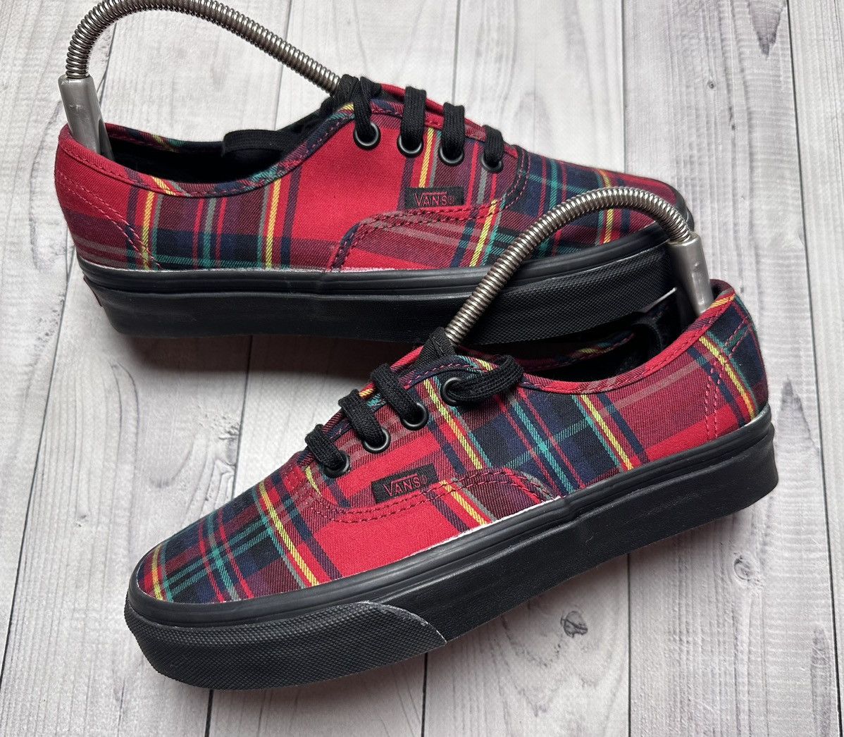 Vans Vintage Vans sneakers size US6.5 red plaid rare Size US 6.5 / IT 36.5 - 1 Thumbnail