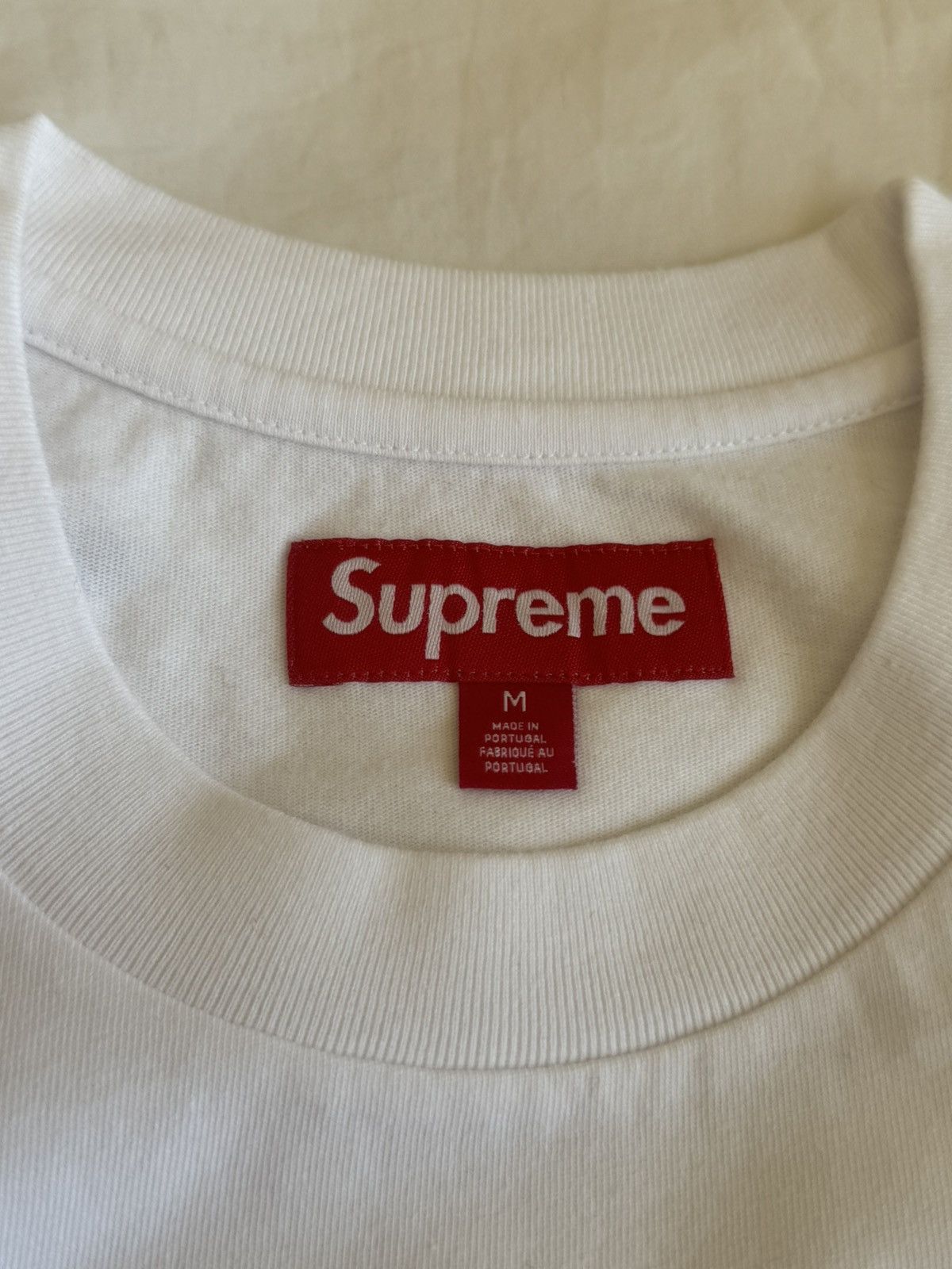 Supreme SUPREME Script logo white/pink Tee size M (STEAL) Size US M / EU 48-50 / 2 - 4 Thumbnail