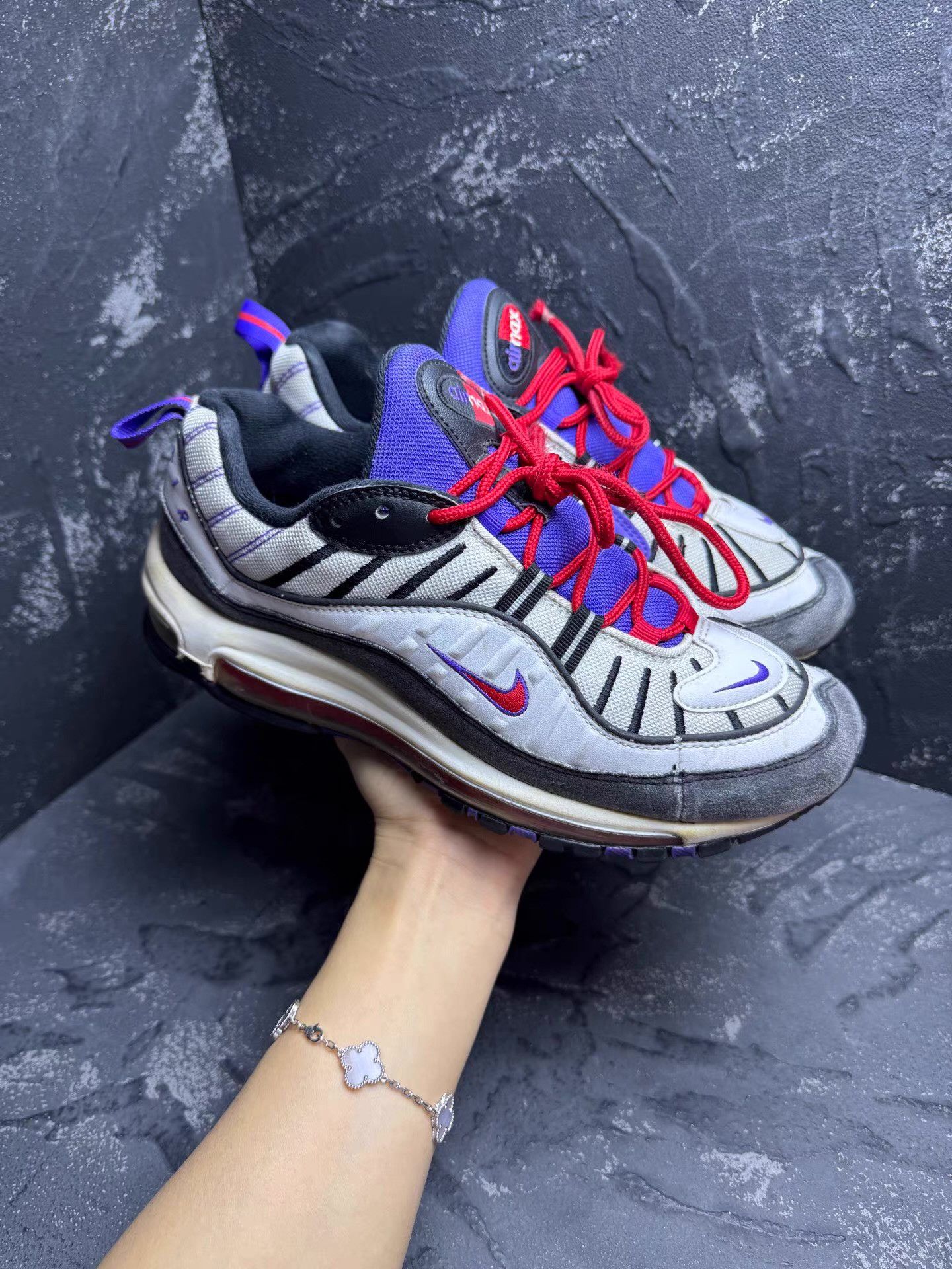 Nike Nike Air Max 98 Black & Purple Q10 Size US 8 / EU 41 - 2 Thumbnail
