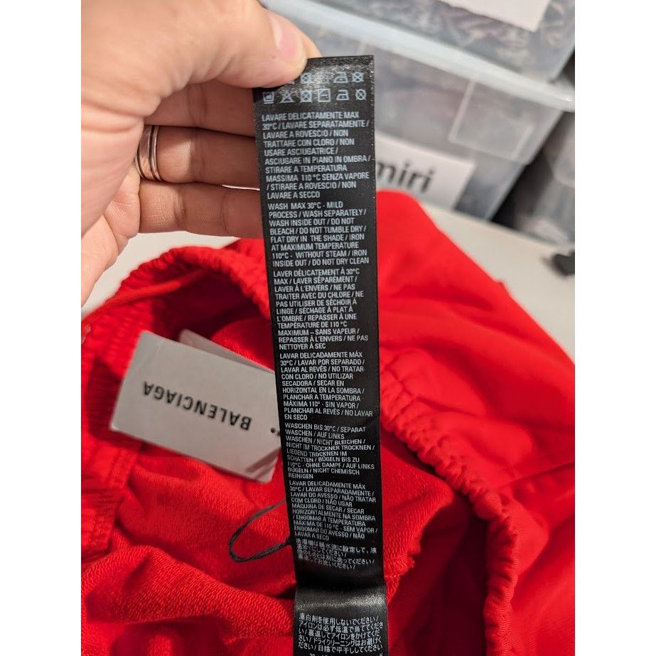 Balenciaga o1rshd1 Short in Red Size US 32 / EU 48 - 17 Thumbnail