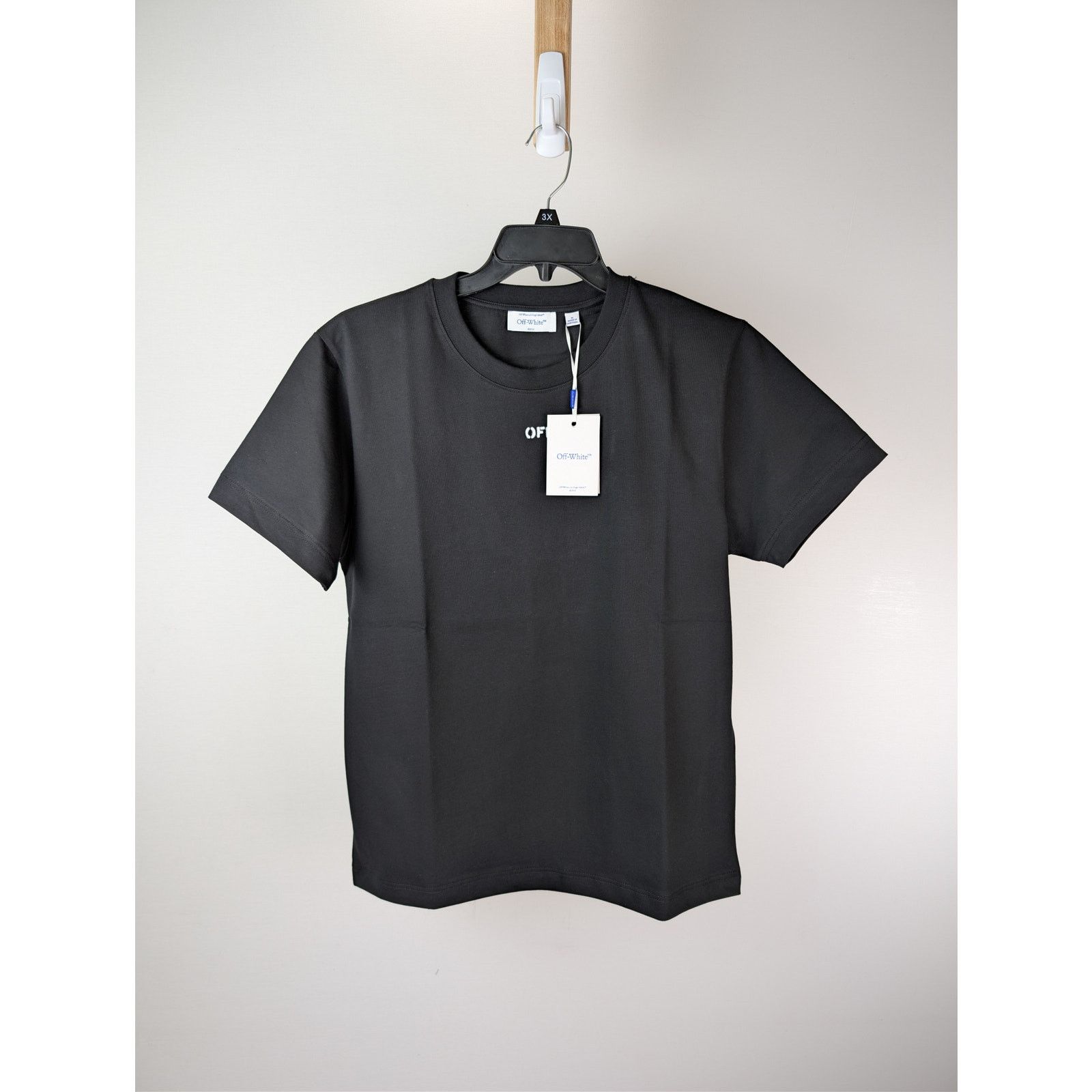 Off-White o1rshd1 Spray Can Arrow Slim S/S T-Shirt in Black Size US XXL / EU 58 / 5 - 3 Thumbnail