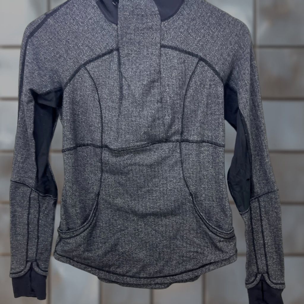 Lululemon Lululemon Base Runner 1/2 Zip Jacket Women US 9 Black Herringbone Nylon Size ONE SIZE - 1 Thumbnail