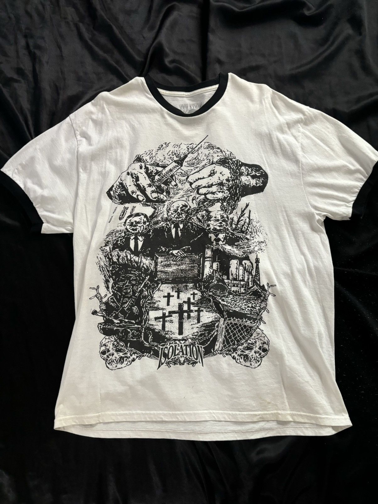 Japanese Brand Isolation Horror T Shirt Size US XL / EU 56 / 4 - 1 Thumbnail