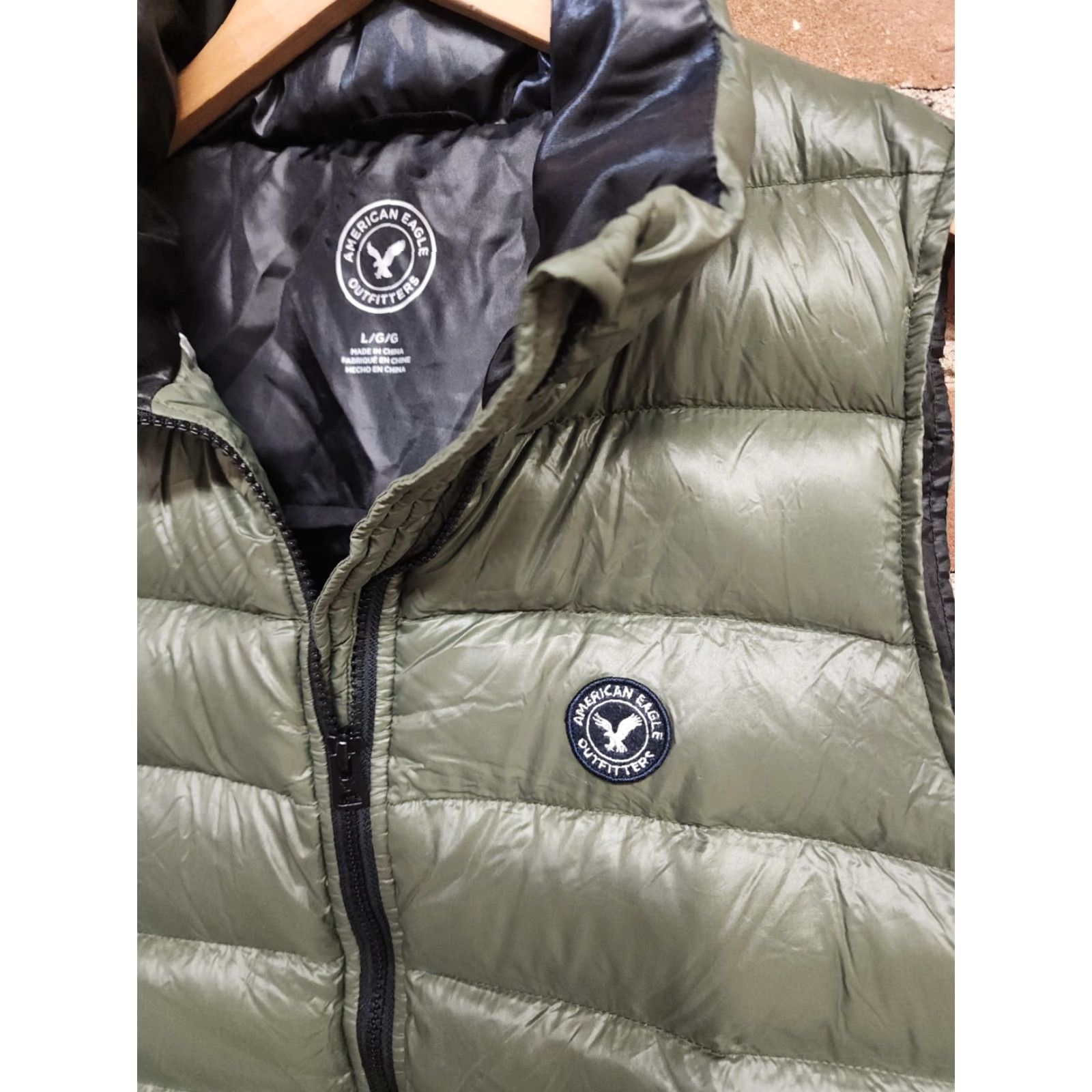 American Eagle Outfitters American Eagle Outfitters Womens Green Duck Down Full Zip Vest Sleeveless Large L Vest Womens Green Down Full Zip Nike Size L / US 10 / IT 46 - 4 Thumbnail
