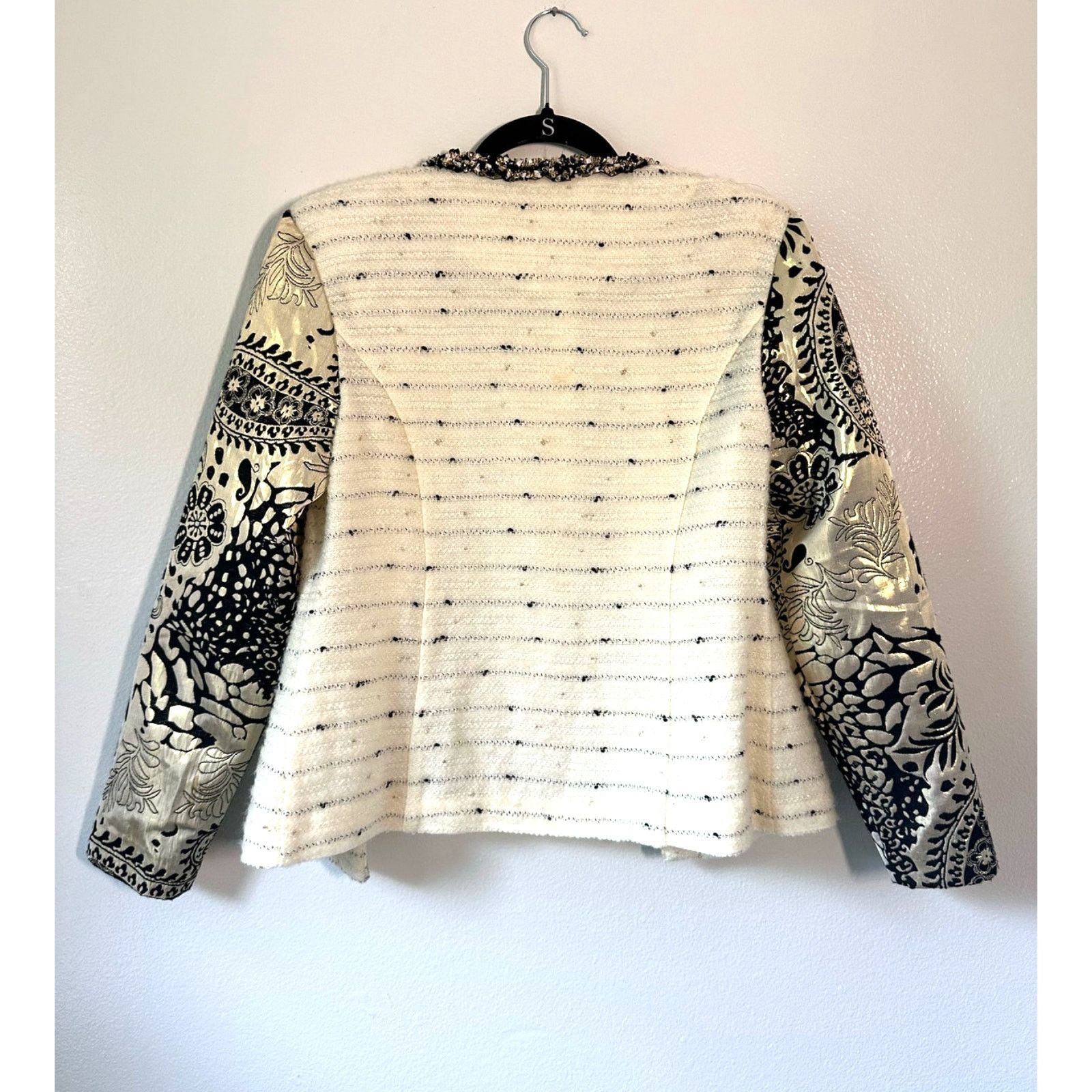 Chicos Chicos Sz 4 Jacket Brocade Sleeve Black Gold Embellishment Size XS / US 0-2 / IT 36-38 - 2 Thumbnail