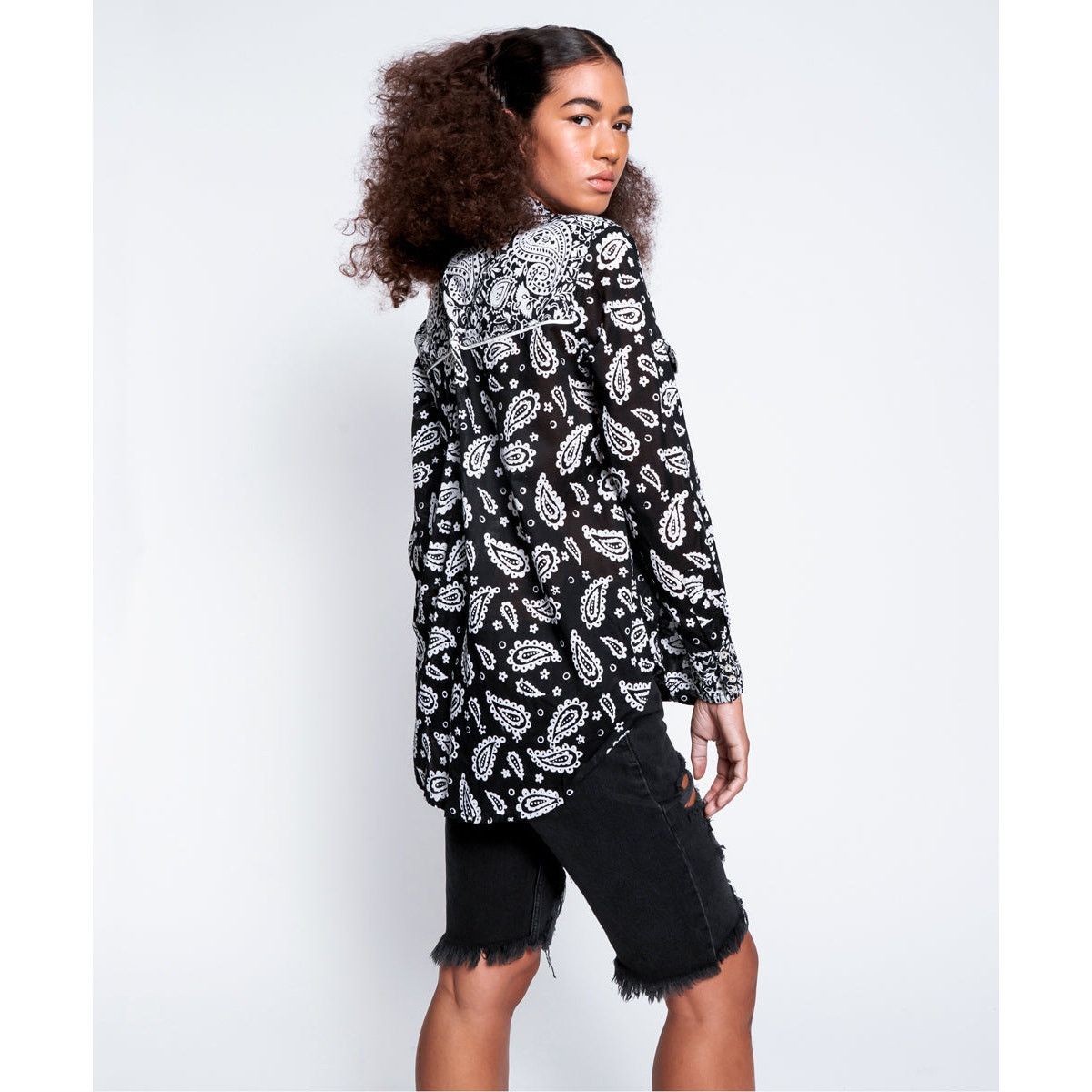 One Teaspoon NWT $167 One Teaspoon x Free People Batik Paisley Buttondown Size XS / US 0-2 / IT 36-38 - 5 Thumbnail