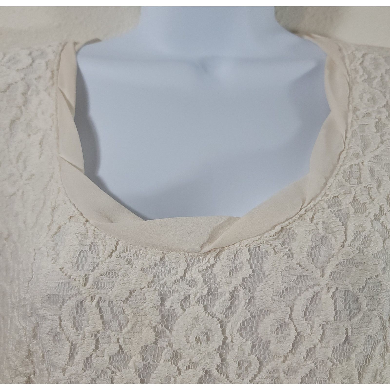 Other Maurices Cream Beige Lace Overlay Top 2 20 22 Lightweight Size 3XL / US 20-22 - 7 Thumbnail