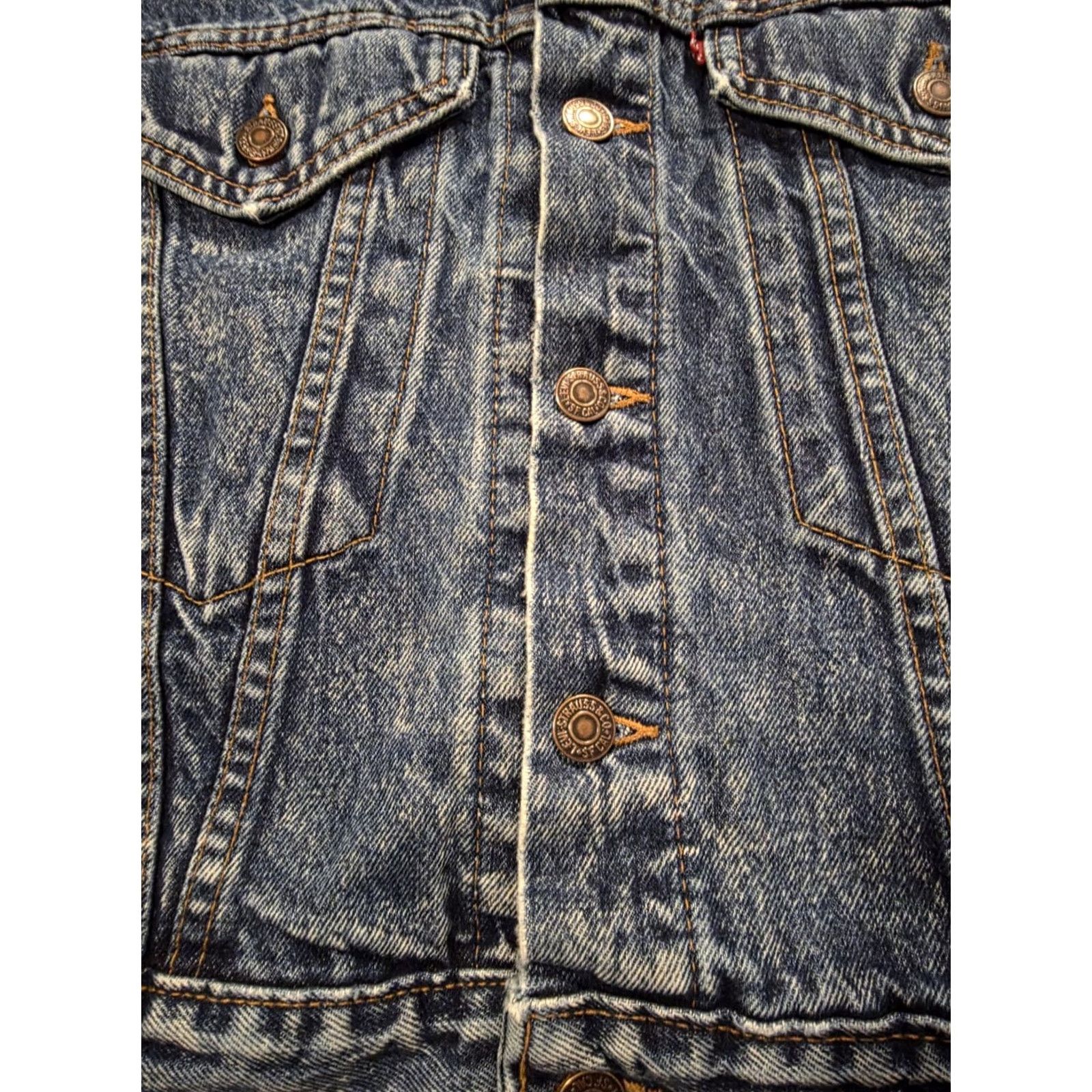 Levi's VINTAGE Levi's Trucker Jacket 57514-1109 Denim Short Sleeve Women's Large Blue 80s 90s USA Jeans Logo Button Collared Pocket Regular Size L / US 10 / IT 46 - 5 Thumbnail