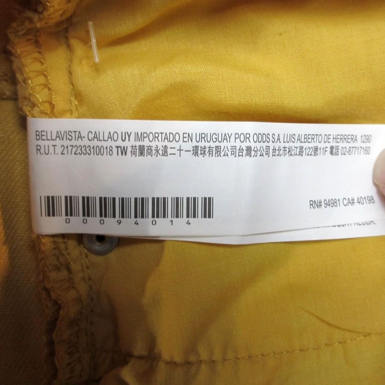 Forever 21 Forever 21 Shorts Womens 29 Yellow Distressed Denim Cutoff Frayed Hem 5-Pocket Jeans Shorts Size 29" - 4 Thumbnail