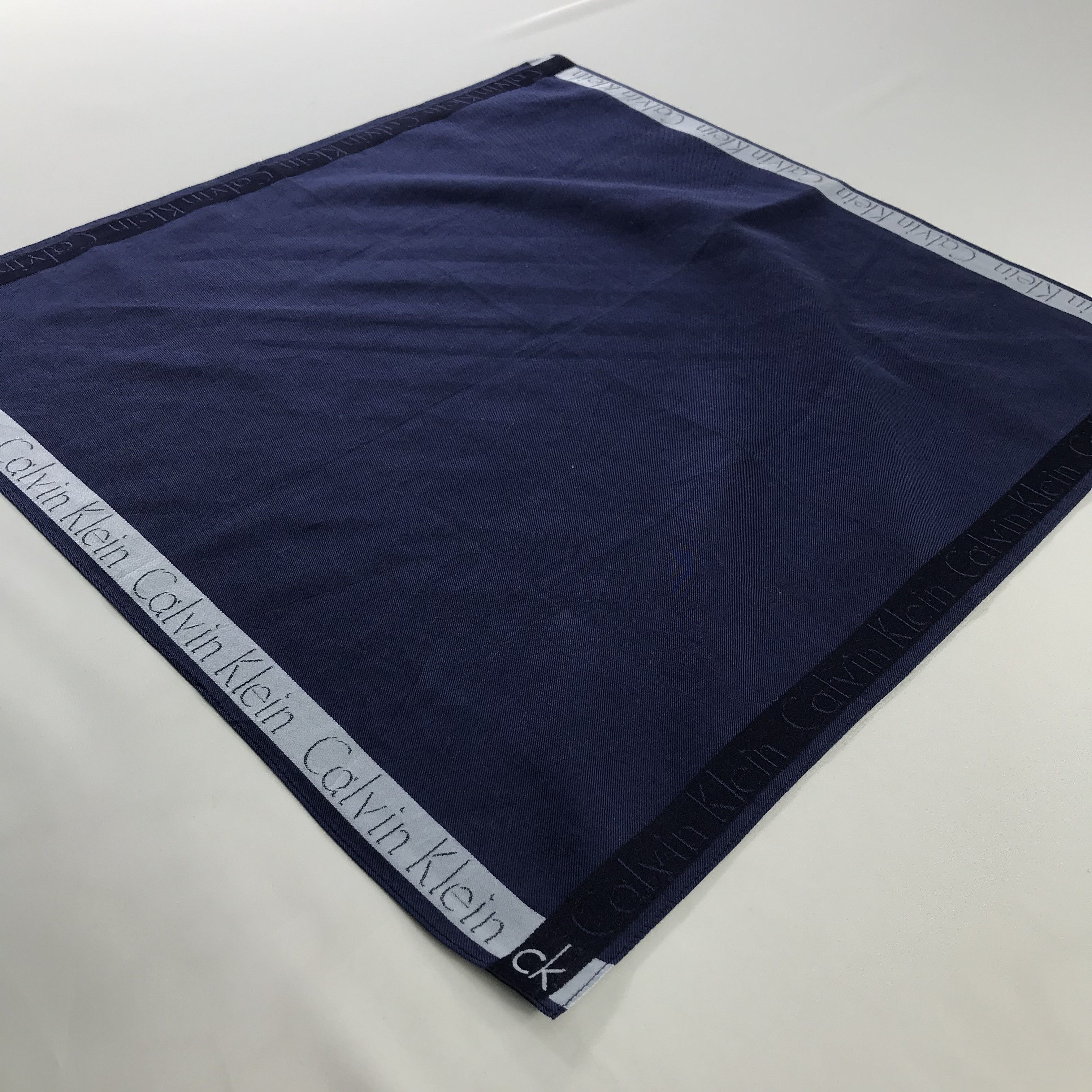 Calvin Klein × Vintage Calvin Klein Bandana / Handkerchief / Neckerchief - S410 Size ONE SIZE - 2 Thumbnail