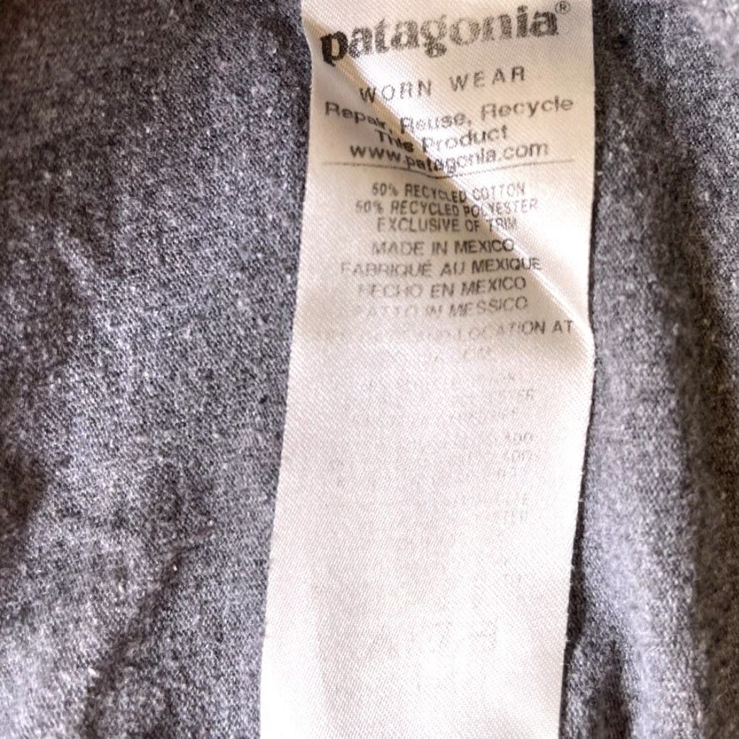 Patagonia Patagonia P-6 Back Logo Responsibili-Tee Short Sleeve Shirt Gray M Mens Shirt Size US M / EU 48-50 / 2 - 6 Thumbnail
