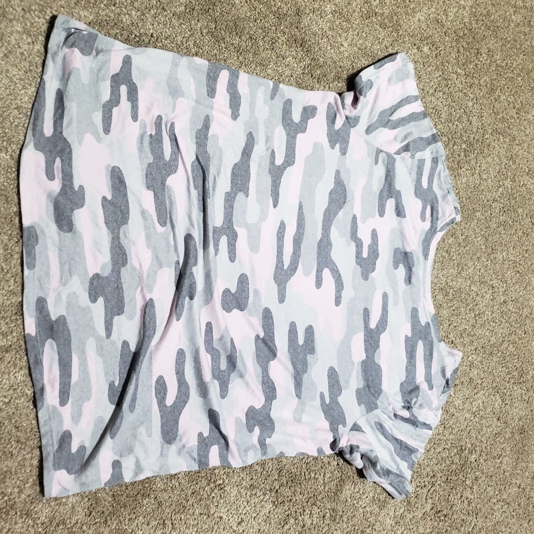 Vintage Hello Gorgeous Women's Pajama Shirt Camouflage Pink & Gray Adult Size L Large Size S / US 4 / IT 40 - 7 Thumbnail