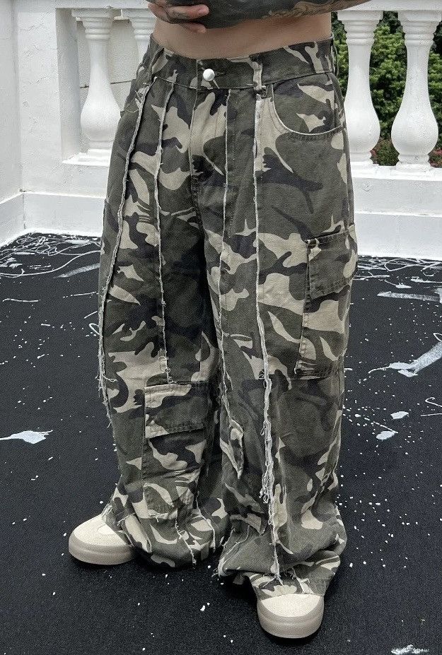 Utility grunge faded distressed camouflage camo cargo pants