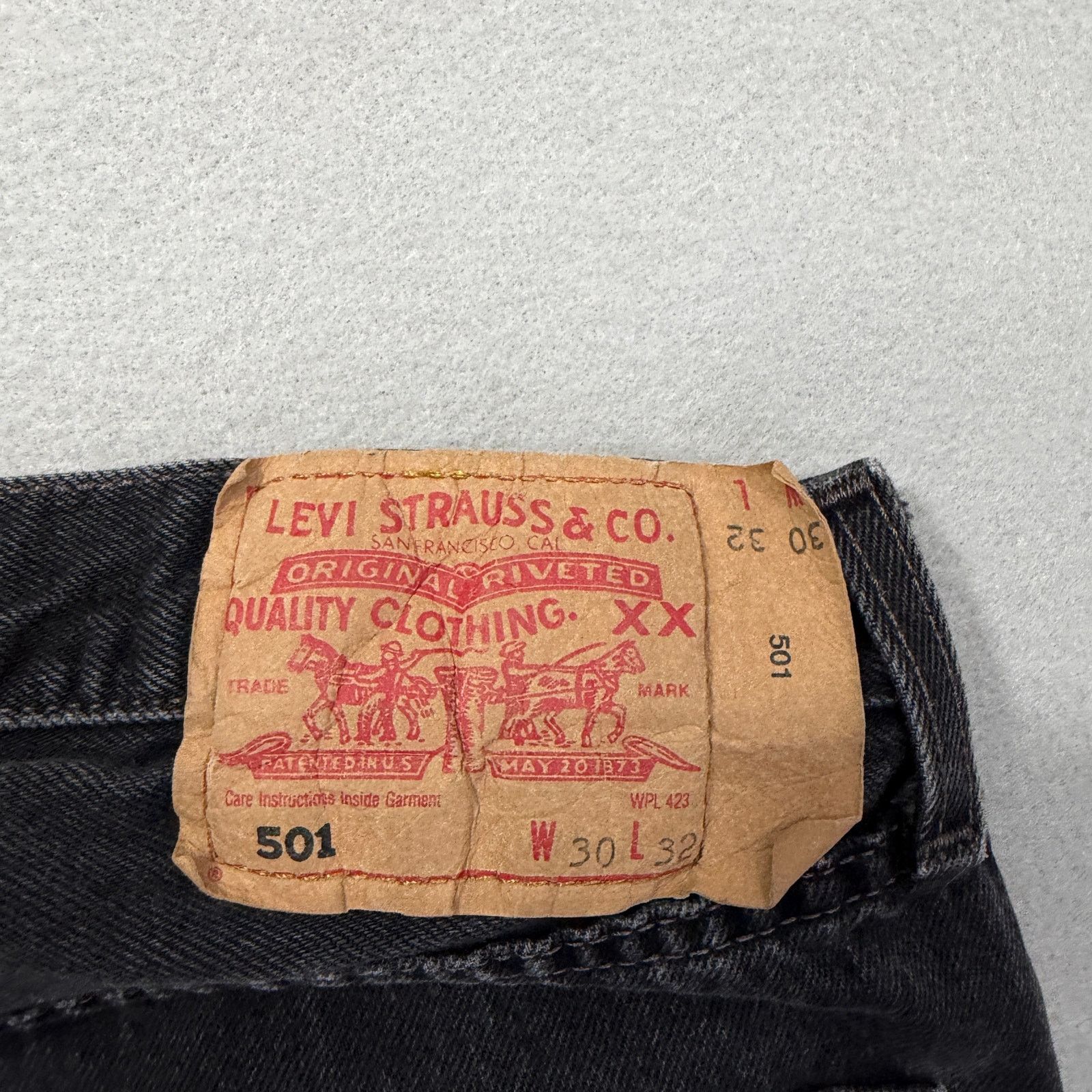 Levi's Vintage Levis 501xx Jeans Men's 30x32 Black Straight Fit Size US 30 / EU 46 - 5 Thumbnail
