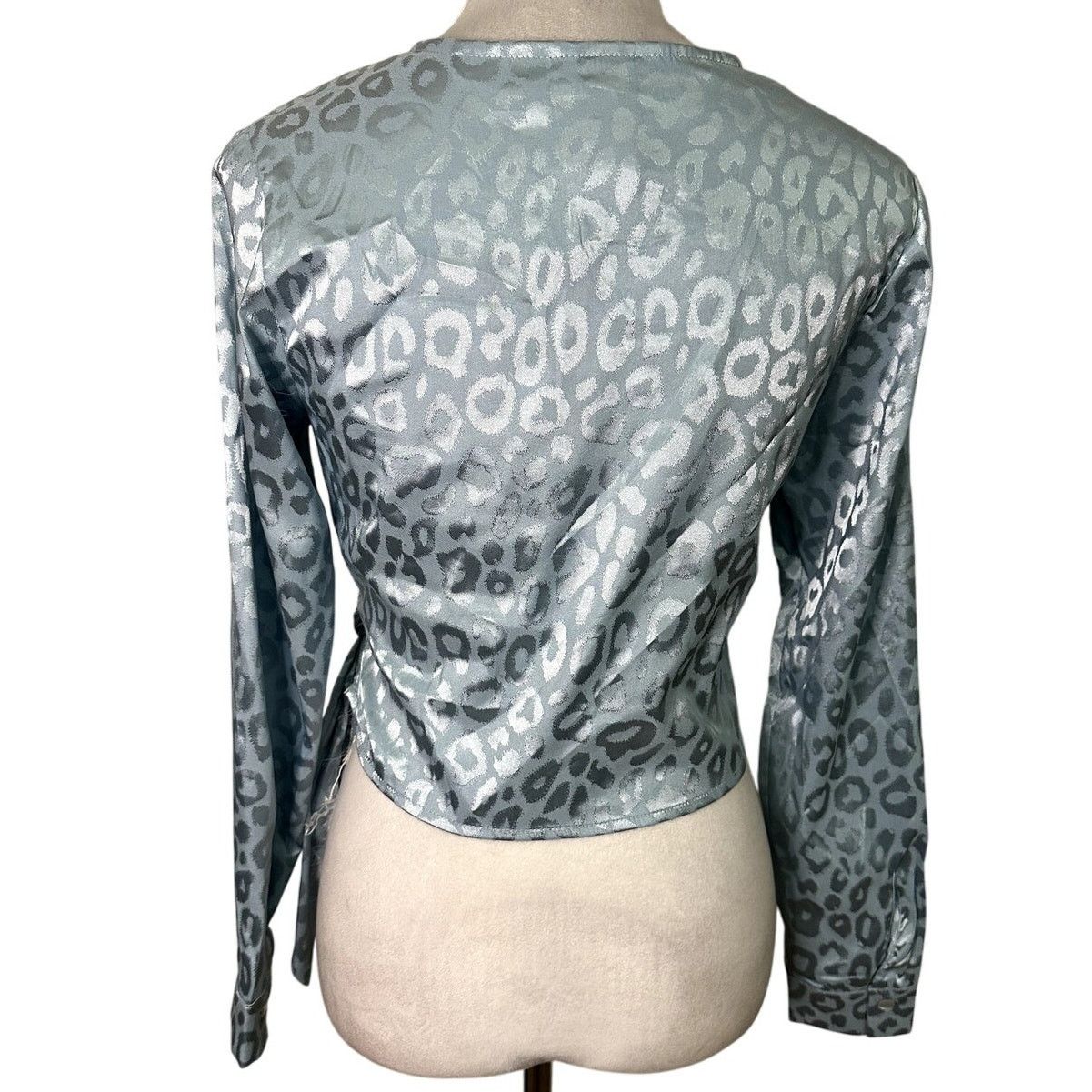 Other Vero Mada Something New Mia Satin Long Sleeve Wrap Top S NWT Size S / US 4 / IT 40 - 5 Thumbnail