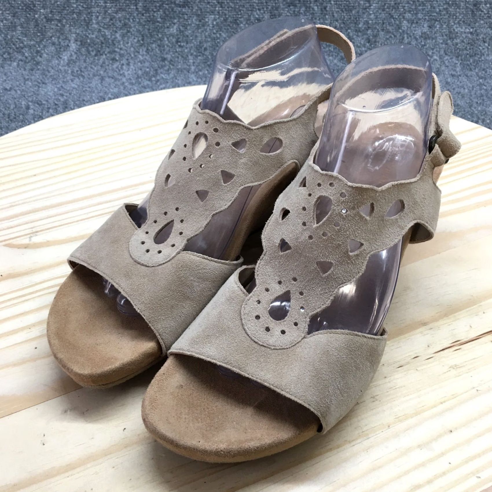 Vintage Bjorndal Sandals Womens 11 Susie Slingback Wedge Heels Comfort Brown Suede Sandals Womens 11 Brown Slingback Wedge Heel Suede Comfort Size US 11 / IT 41 - 4 Thumbnail