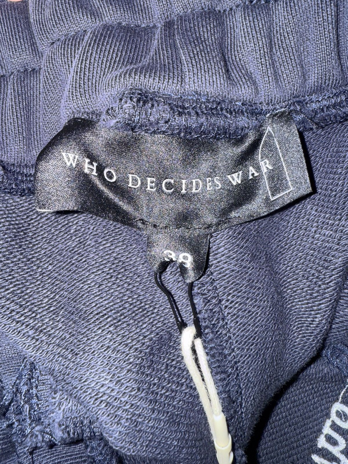 Who Decides War Who Decides War WDW Scripture Sweatpants Size US 38 / EU 54 - 3 Thumbnail