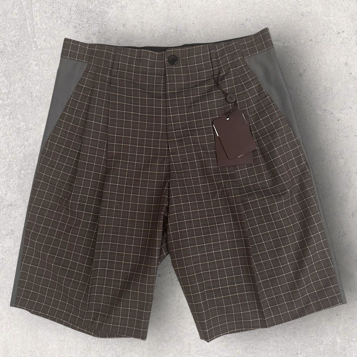 Louis Vuitton LV Plaid Shorts Size US 30 / EU 46 - 1 Thumbnail