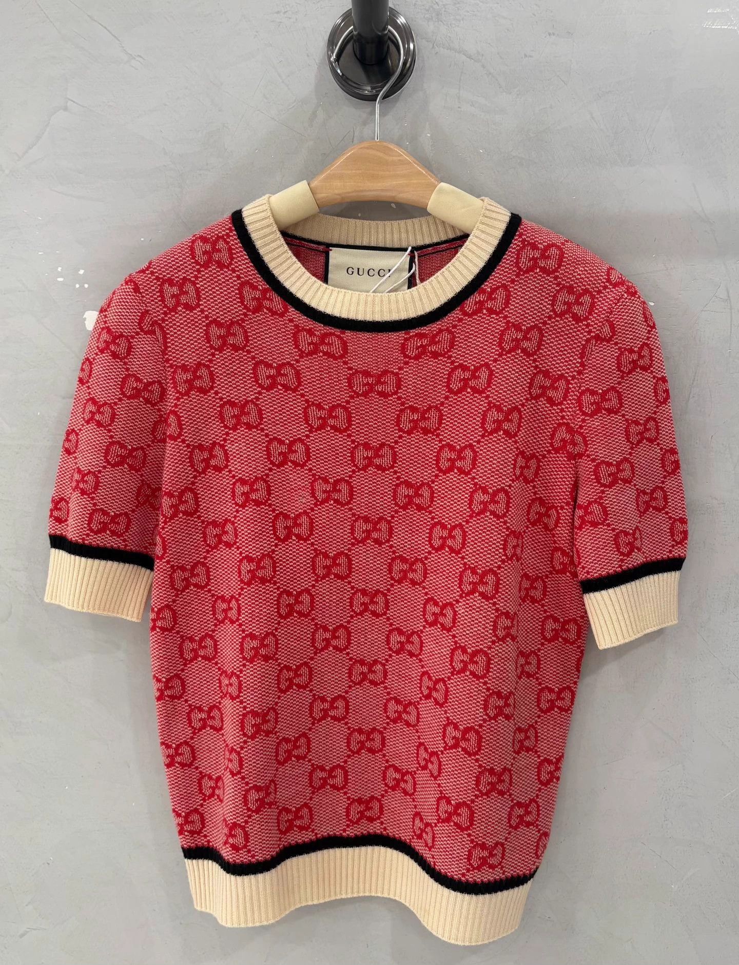 Gucci Gucci Pink Full Logo Knit Short Sleeve S Vintage Size S / US 4 / IT 40 - 1 Thumbnail