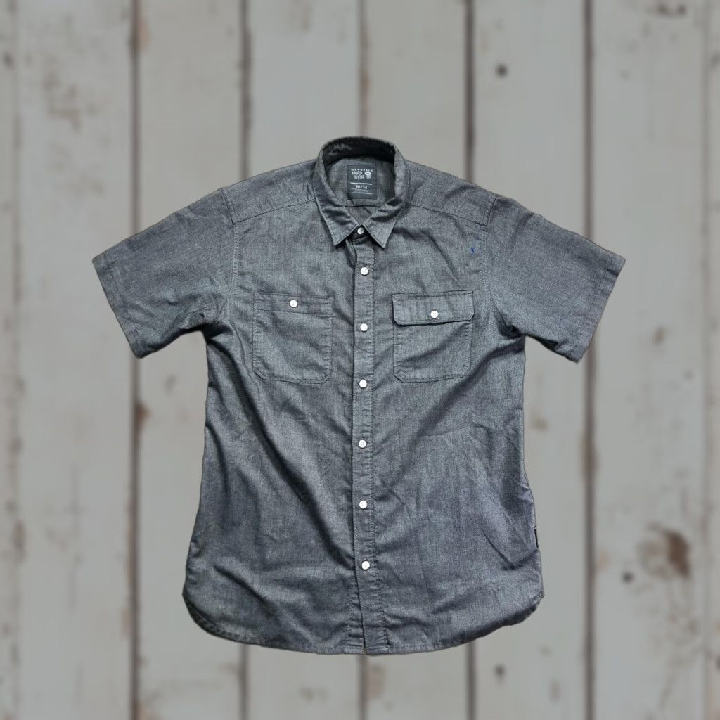 Mountain Hardwear VINTAGE Mountain Hardwear Shirt Mens M Gray Short Sleeve Button Up Pockets Casual Size US M / EU 48-50 / 2 - 1 Thumbnail