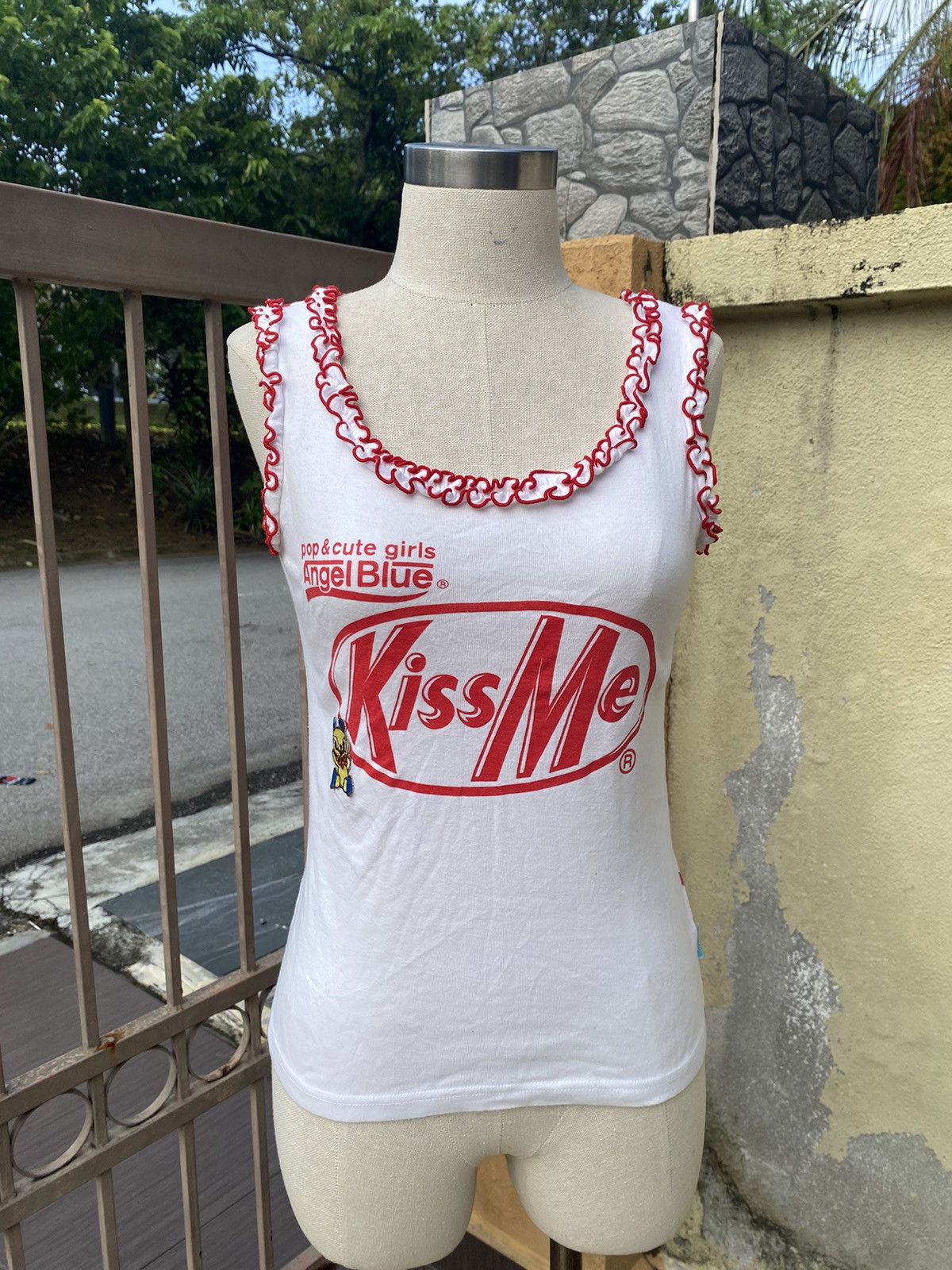 Angel Blue “kiss me” tee Size L / US 10 / IT 46 - 1 Thumbnail
