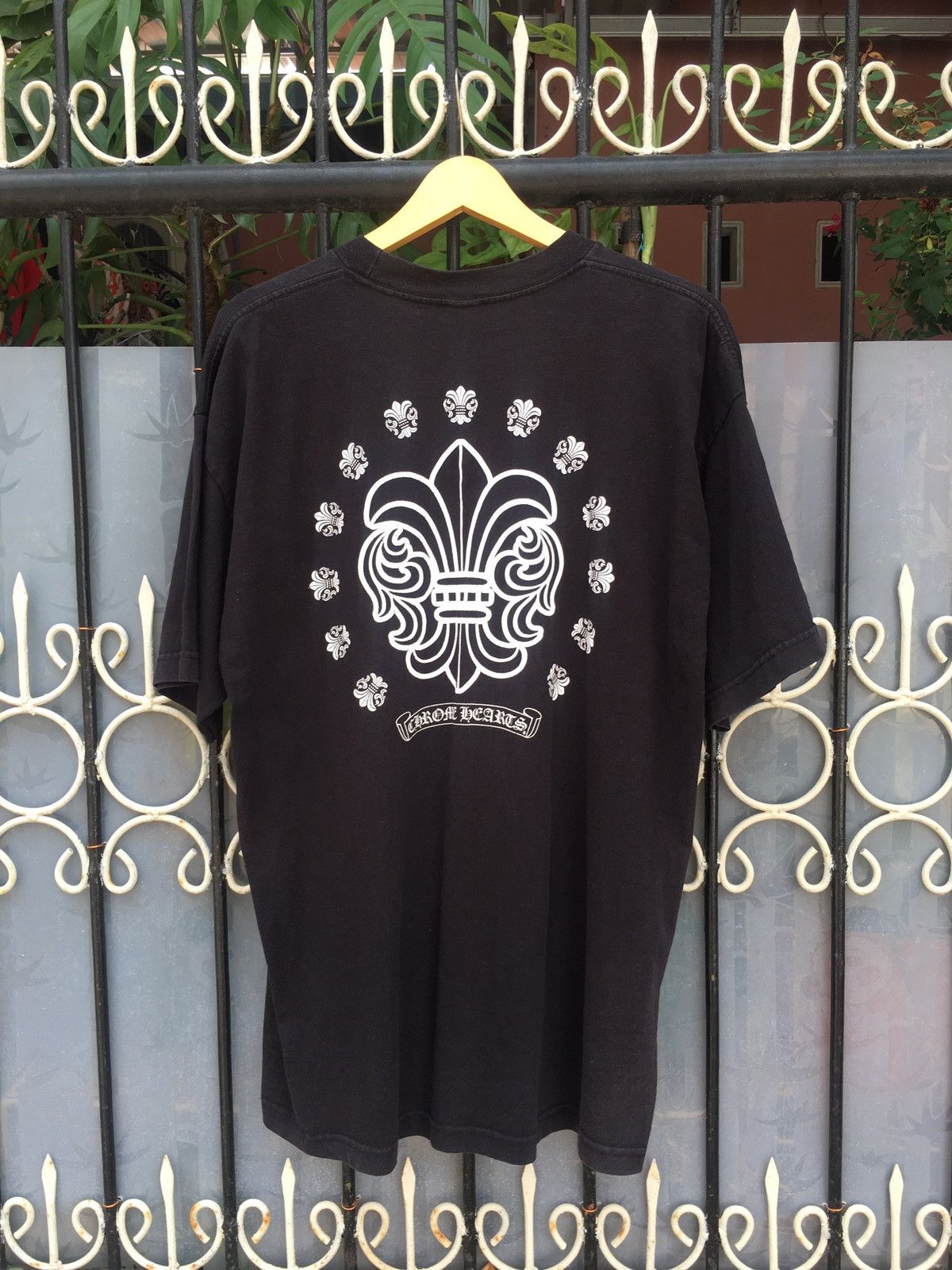 image of Chrome Hearts Horseshoe Fleur De Lis in Black, Men's (Size XL)