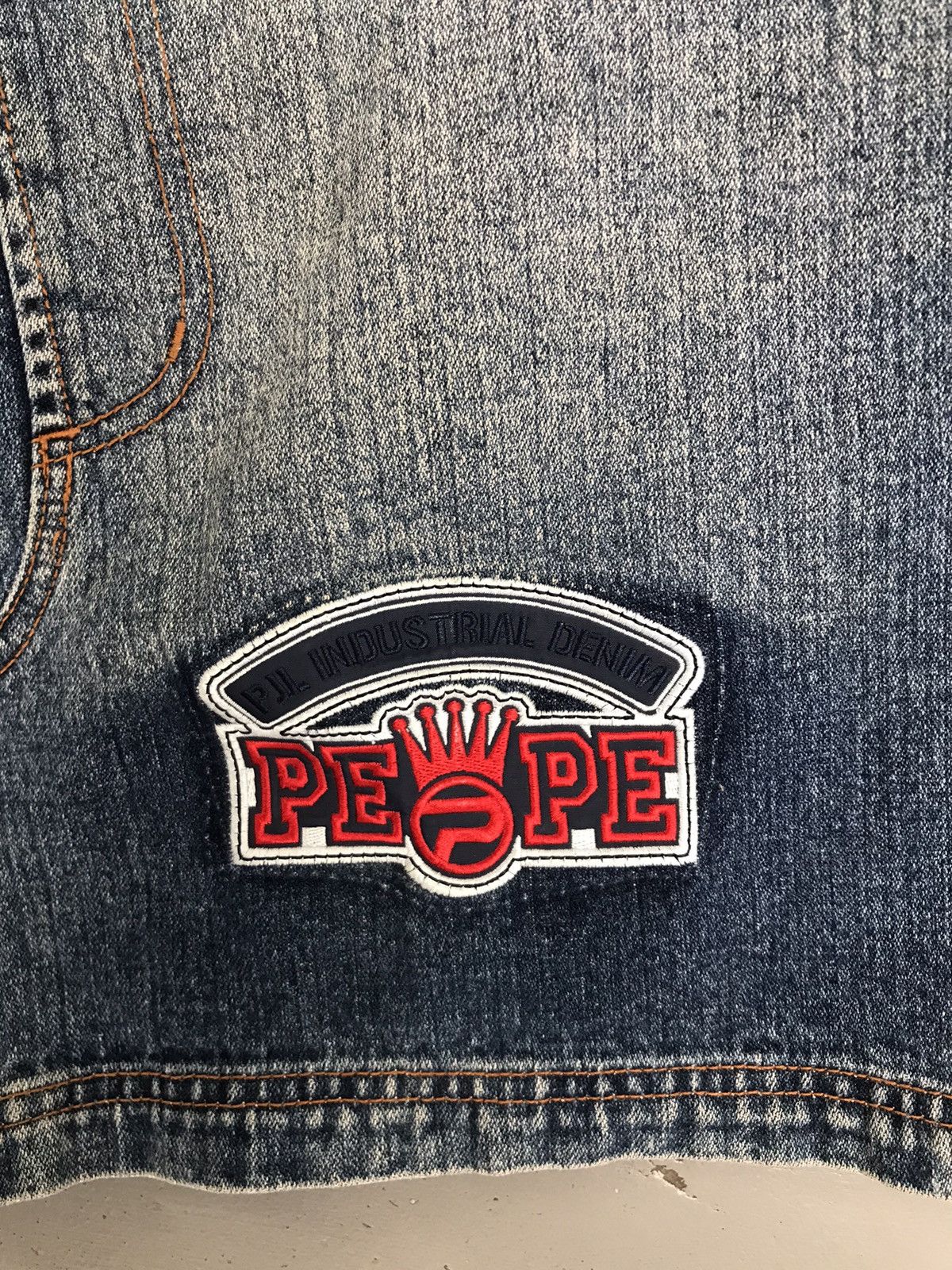 Vintage Pepe jeans embroidered denim short