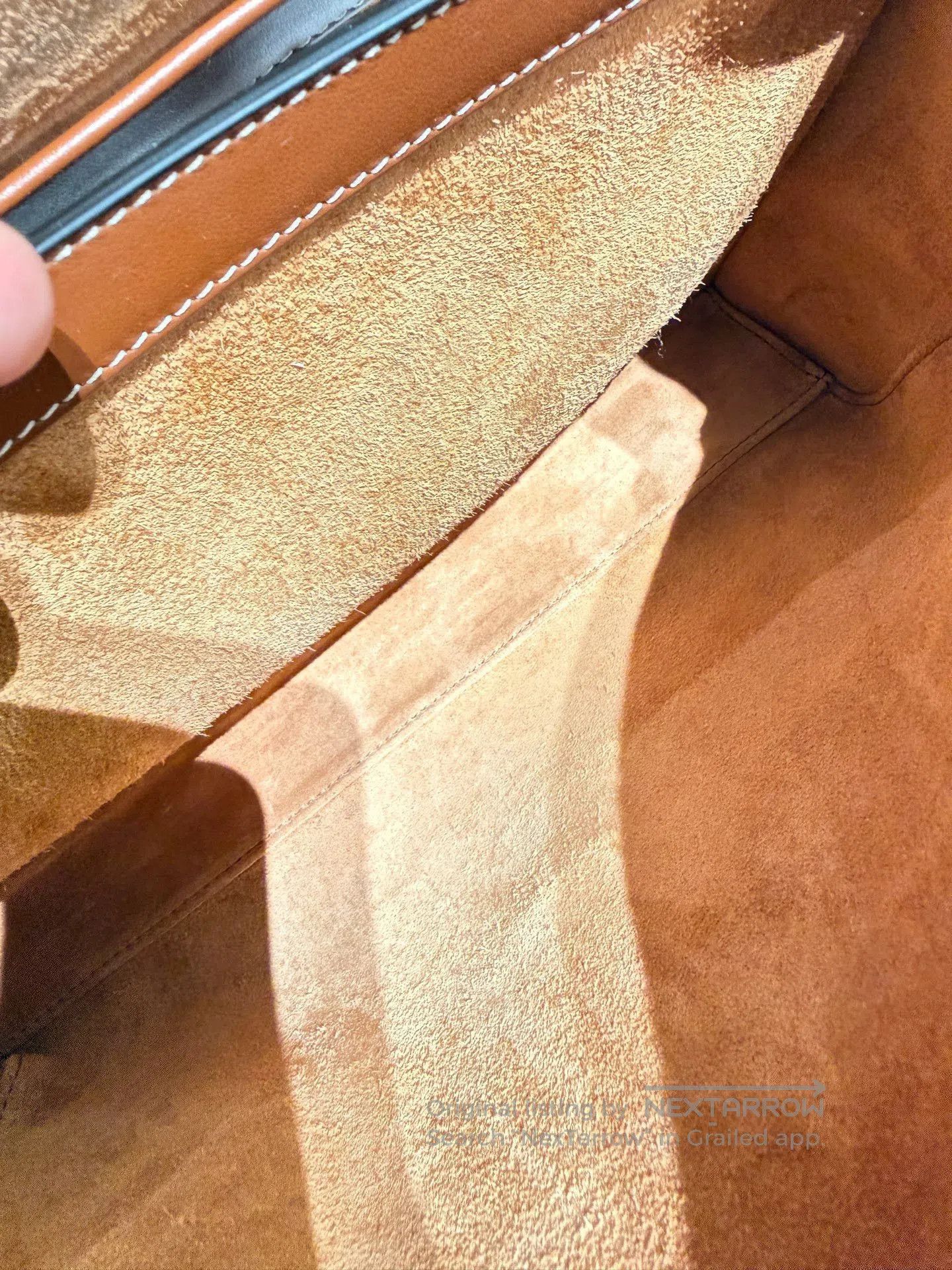 Celine Celine Soft16 Leather Shoulder Bag. Size ONE SIZE - 8 Thumbnail