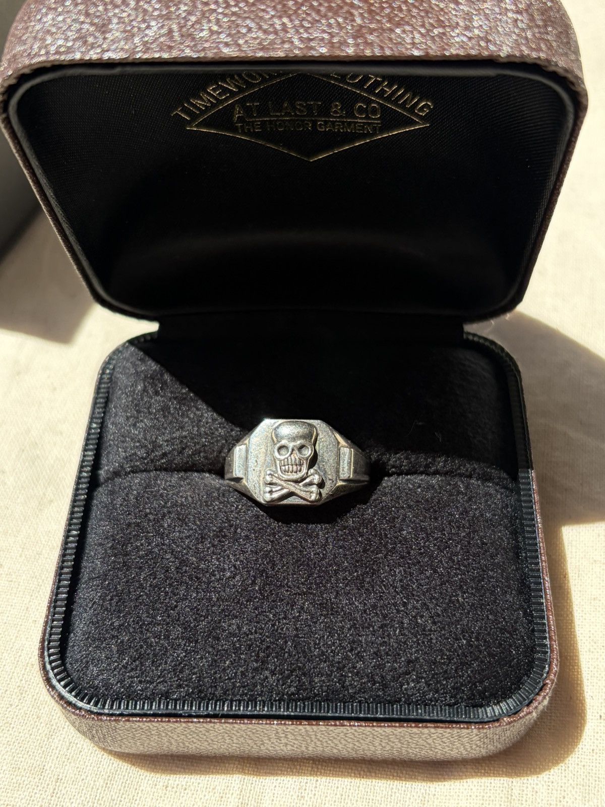 At Last & Co At last co timeworn Skull Ring Size ONE SIZE - 1 Thumbnail
