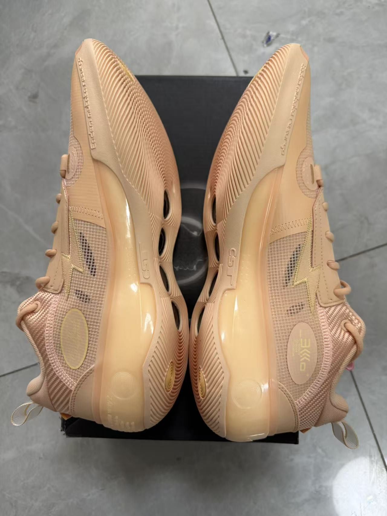 Li-Ning Li Ning Low-Top Sneakers Size US 13 / EU 46 - 5 Thumbnail