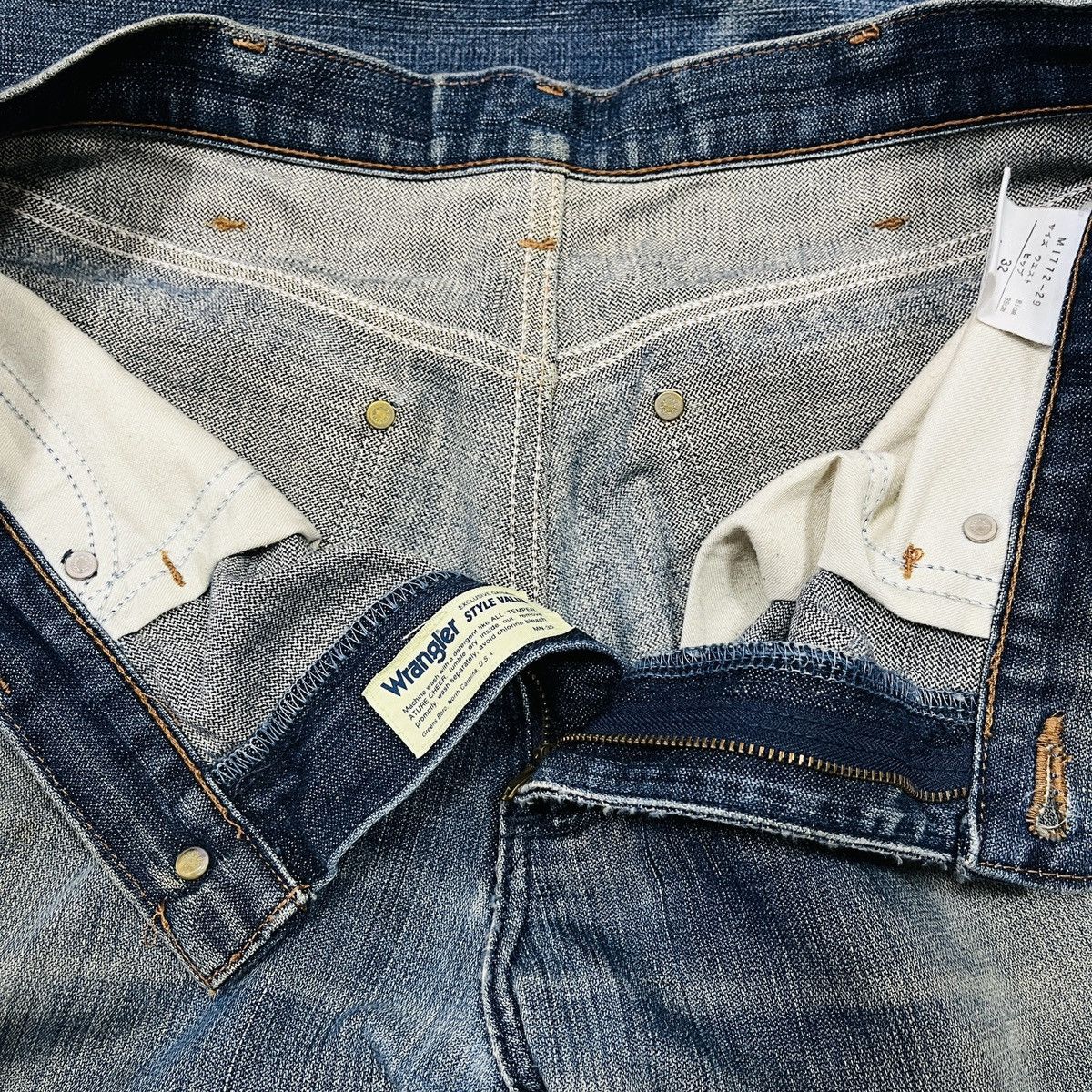 Japanese Brand Vintage Flared Wrangler Hidden Rivet Distressed Denim Jeans Size US 32 / EU 48 - 18 Thumbnail