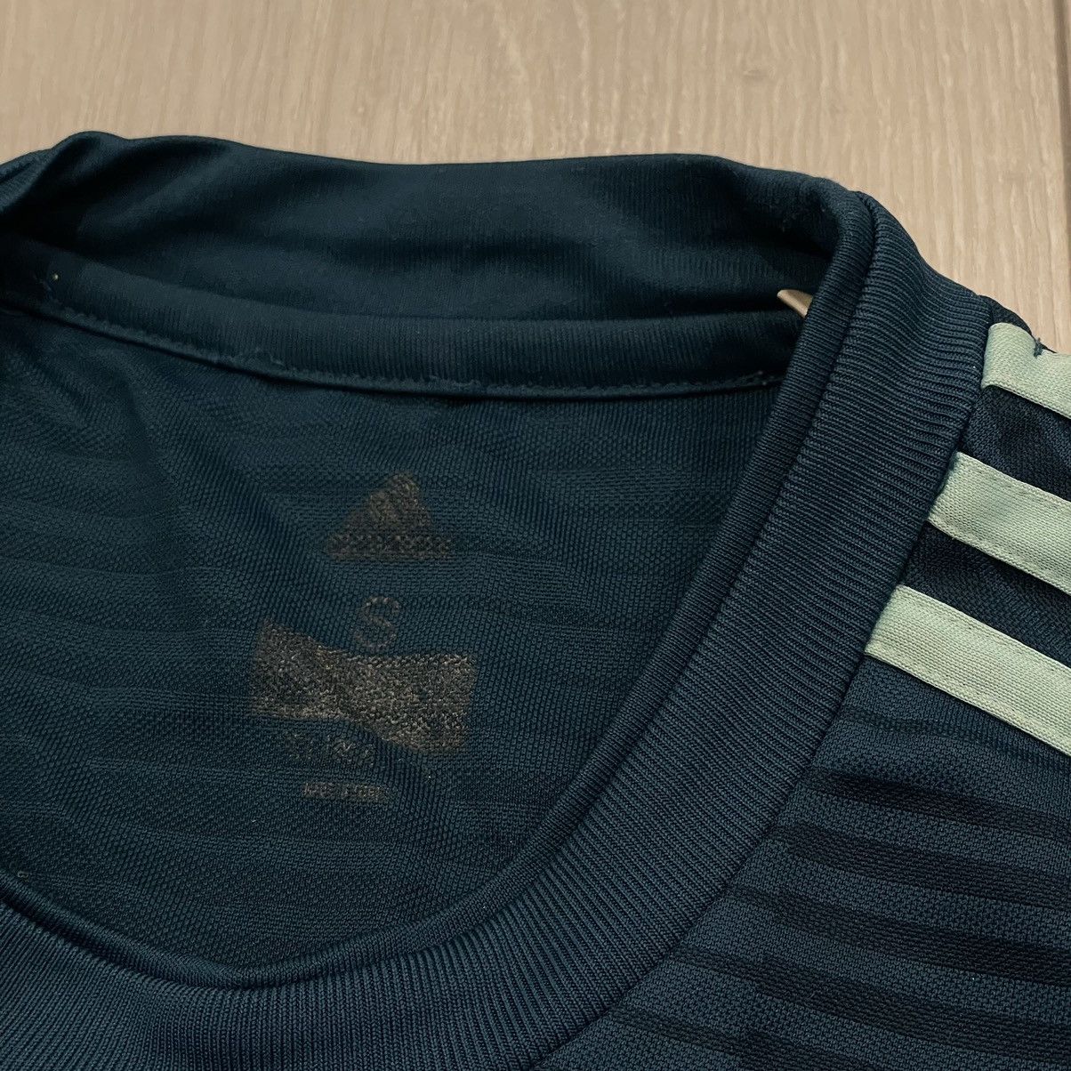 Adidas Adidas Fenerbahce 2018 soccer jersey kulubu halley shirt Size US S / EU 44-46 / 1 - 6 Thumbnail