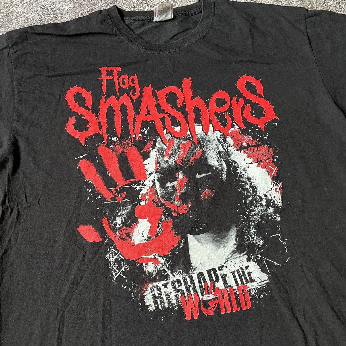 Vintage Vintage Y2K Graphic Tee Blood Abstract Creepy Face Washed XL Size US XL / EU 56 / 4 - 6 Thumbnail