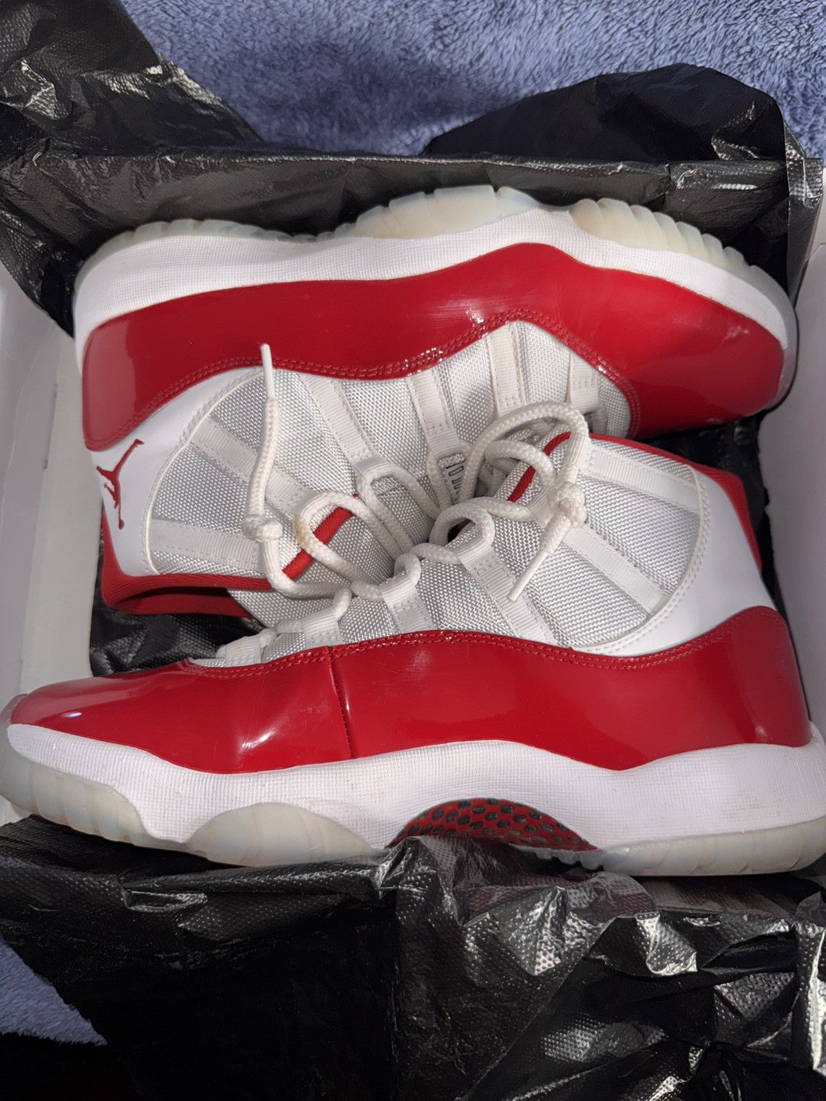 Jordan Brand Air Jordan 11 Retro 'Cherry' Size US 11 / EU 44 - 1 Thumbnail